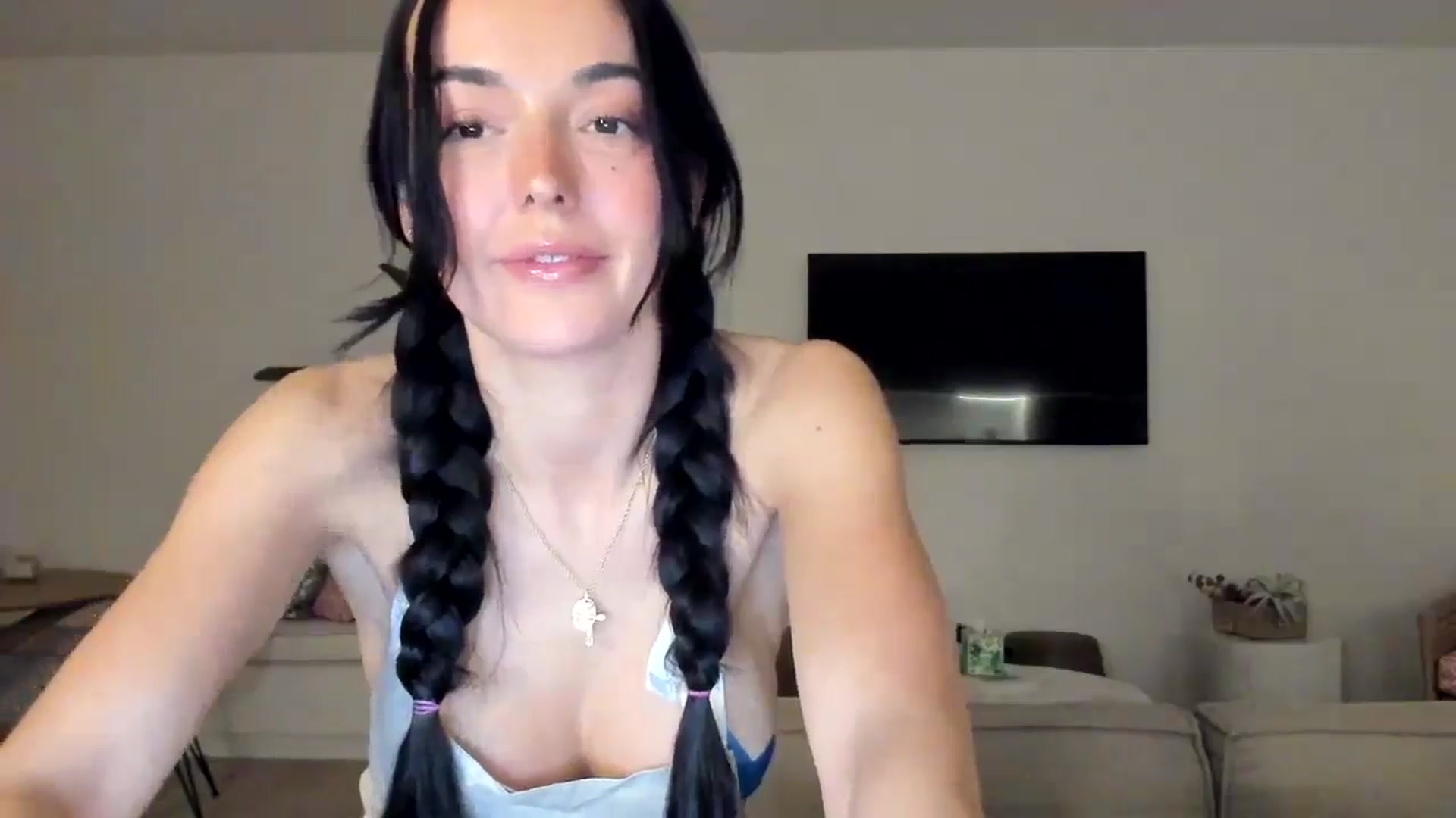 Gallery image thumbnail from SerenaBecker_'s myfreecams stream on, 03/08/2025, 05:18 image 8 of 20