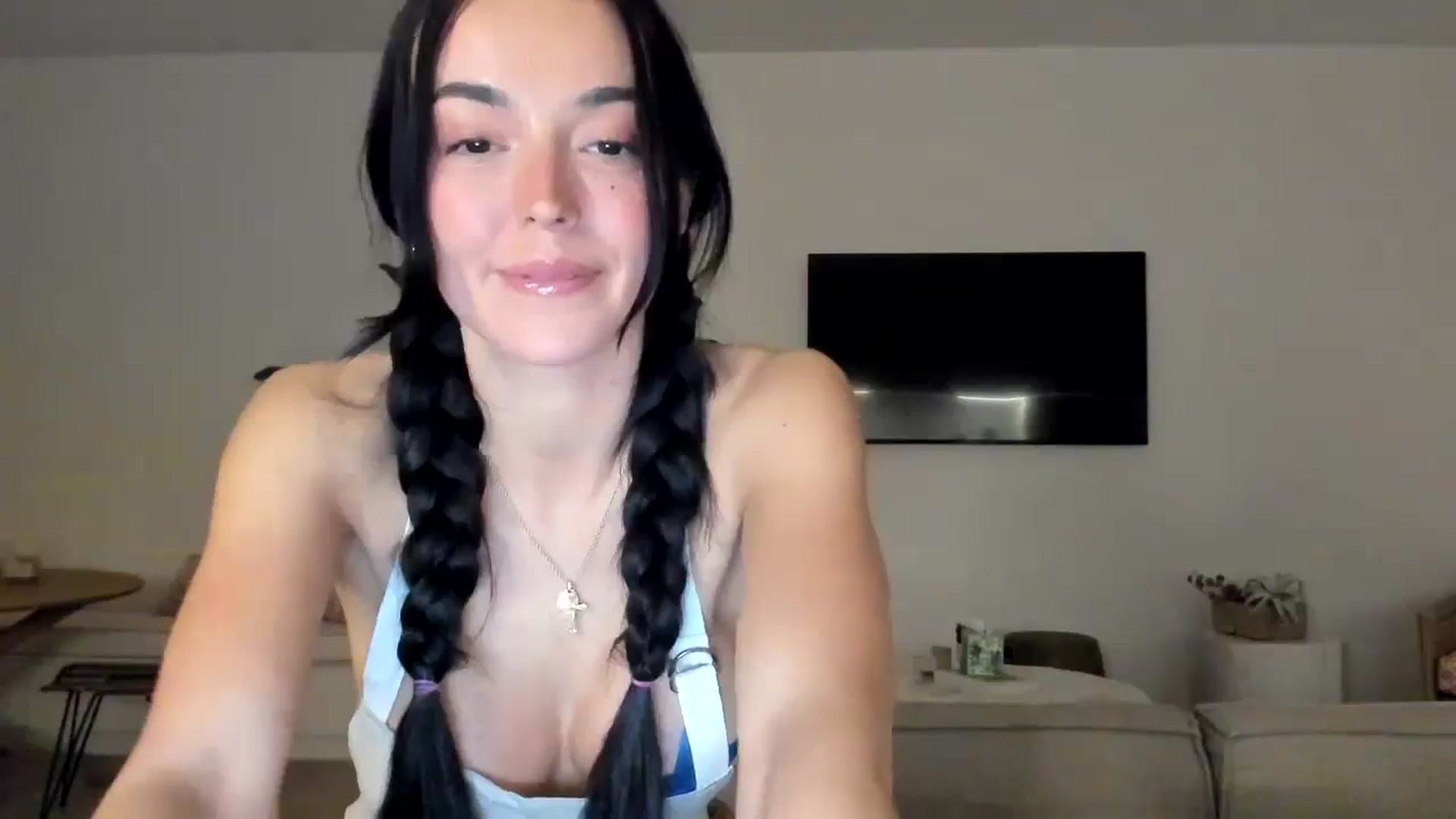 Gallery image thumbnail from SerenaBecker_'s myfreecams stream on, 03/08/2025, 05:18 image 4 of 20