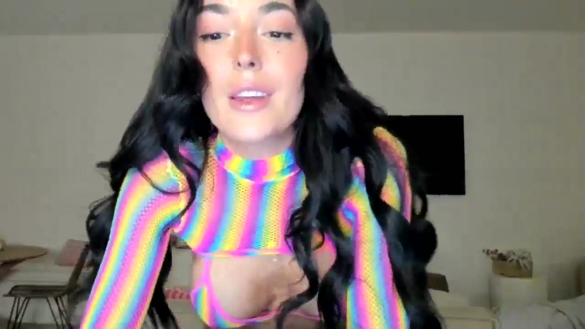 Gallery image thumbnail from SerenaBecker_'s myfreecams stream on, 03/09/2025, 07:03 image 8 of 20