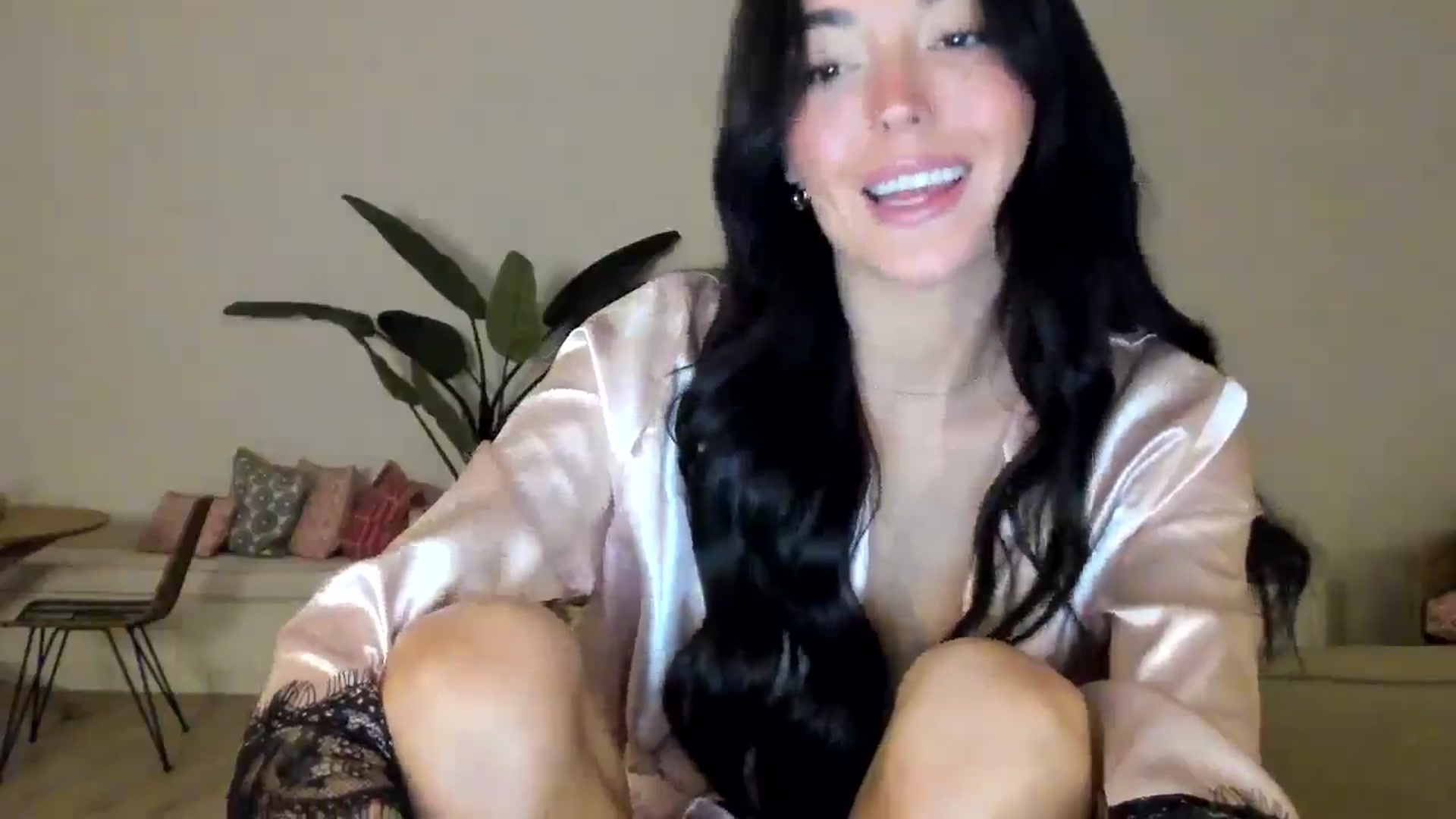 Gallery image thumbnail from SerenaBecker_'s myfreecams stream on, 03/12/2025, 04:42 image 10 of 20
