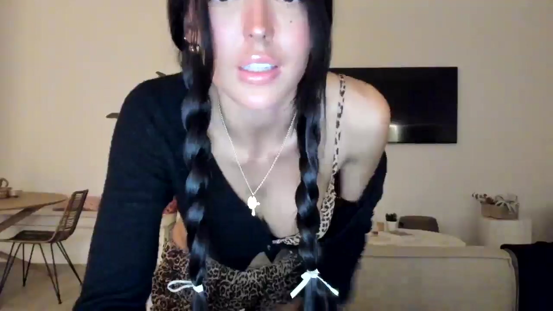 Gallery image thumbnail from SerenaBecker_'s myfreecams stream on, 03/16/2025, 06:19 image 13 of 20