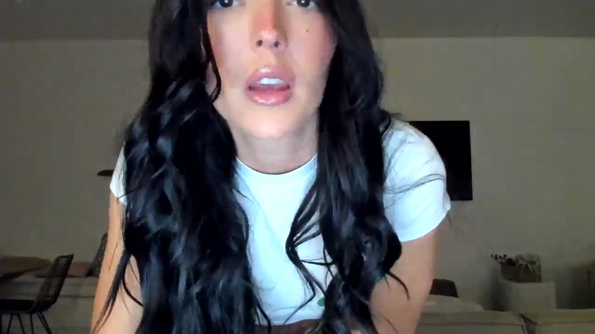 Gallery image thumbnail from SerenaBecker_'s myfreecams stream on, 03/18/2025, 04:34 image 5 of 20