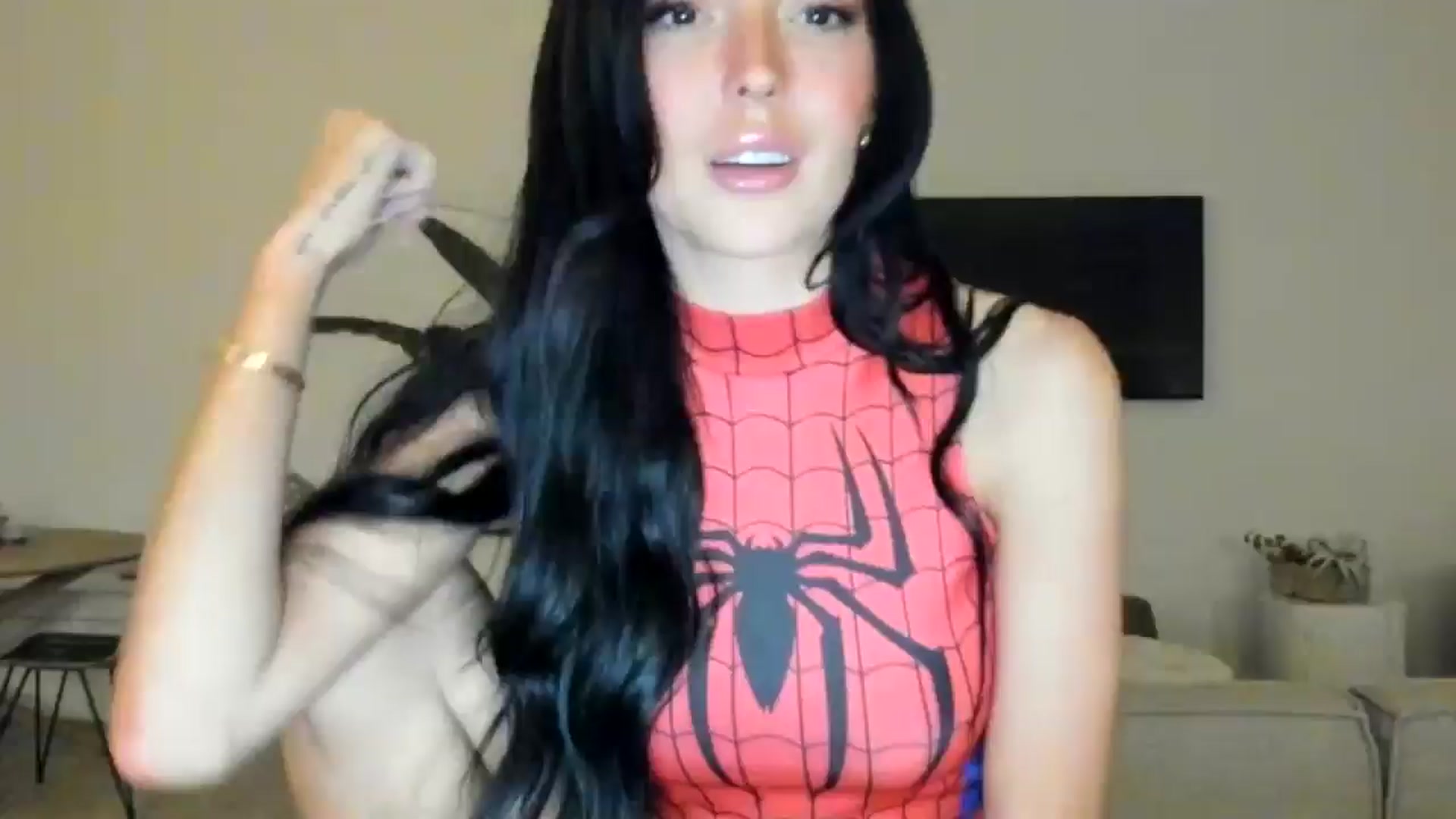Gallery image thumbnail from SerenaBecker_'s myfreecams stream on, 03/19/2025, 08:13 image 17 of 20