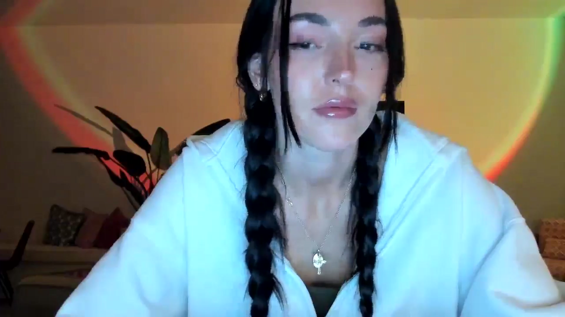 Gallery image thumbnail from SerenaBecker_'s myfreecams stream on, 04/04/2025, 06:07 image 8 of 20
