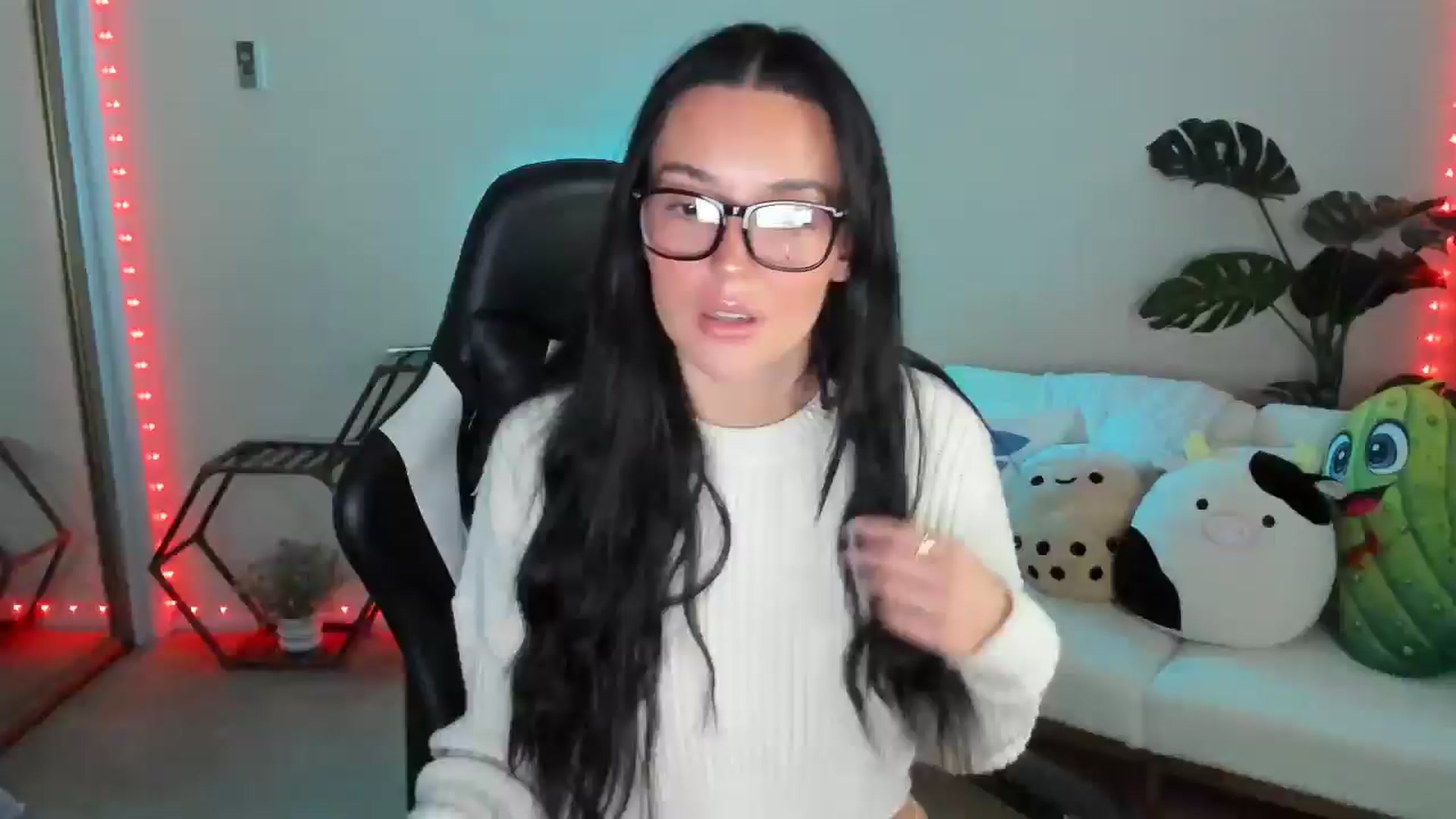 Gallery image thumbnail from SerenaBecker_'s myfreecams stream on, 04/17/2025, 06:24 image 12 of 20