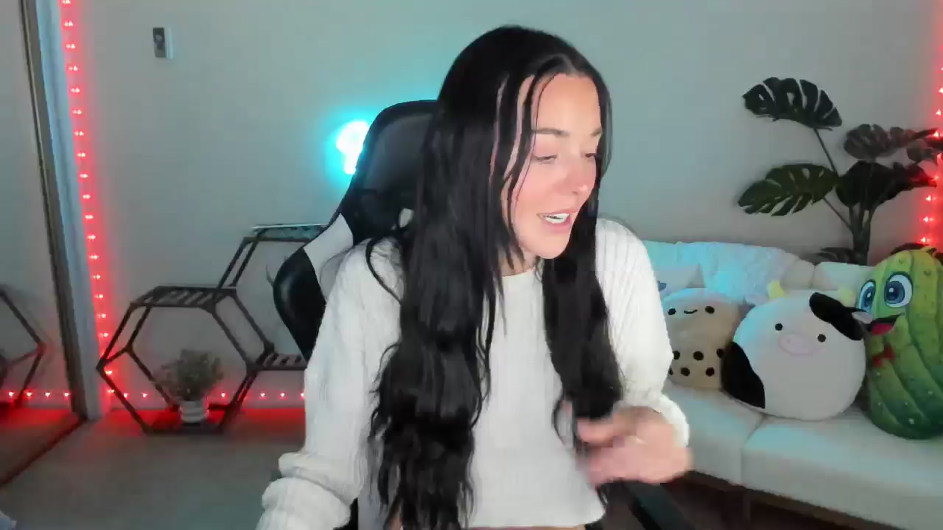 Gallery image thumbnail from SerenaBecker_'s myfreecams stream on, 04/17/2025, 06:24 image 6 of 20