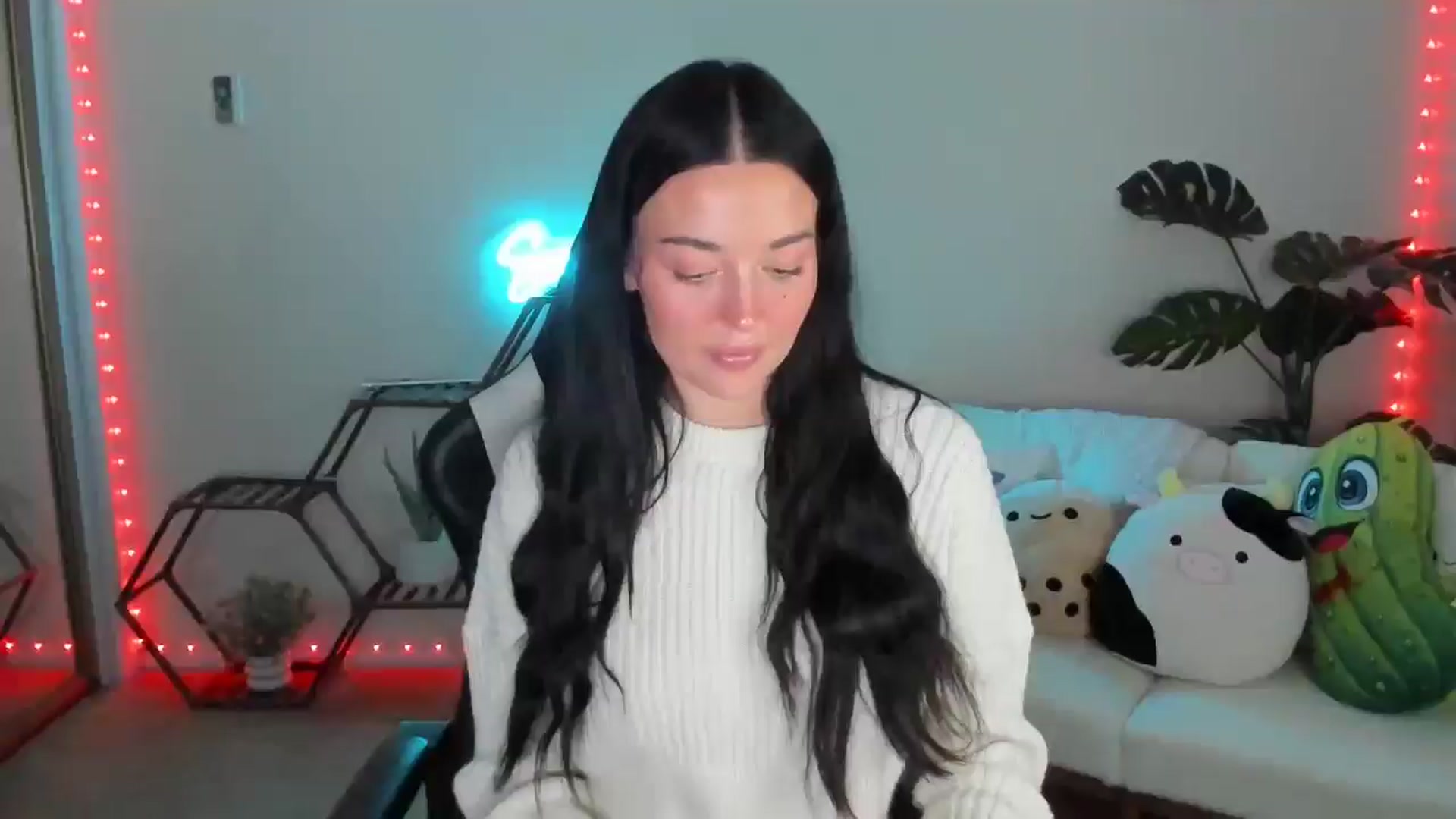 Gallery image thumbnail from SerenaBecker_'s myfreecams stream on, 04/17/2025, 06:24 image 19 of 20