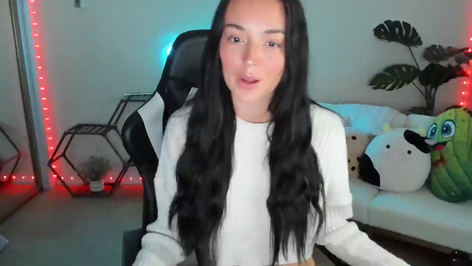 Gallery image thumbnail from SerenaBecker_'s myfreecams stream on, 04/17/2025, 06:24 image 15 of 20