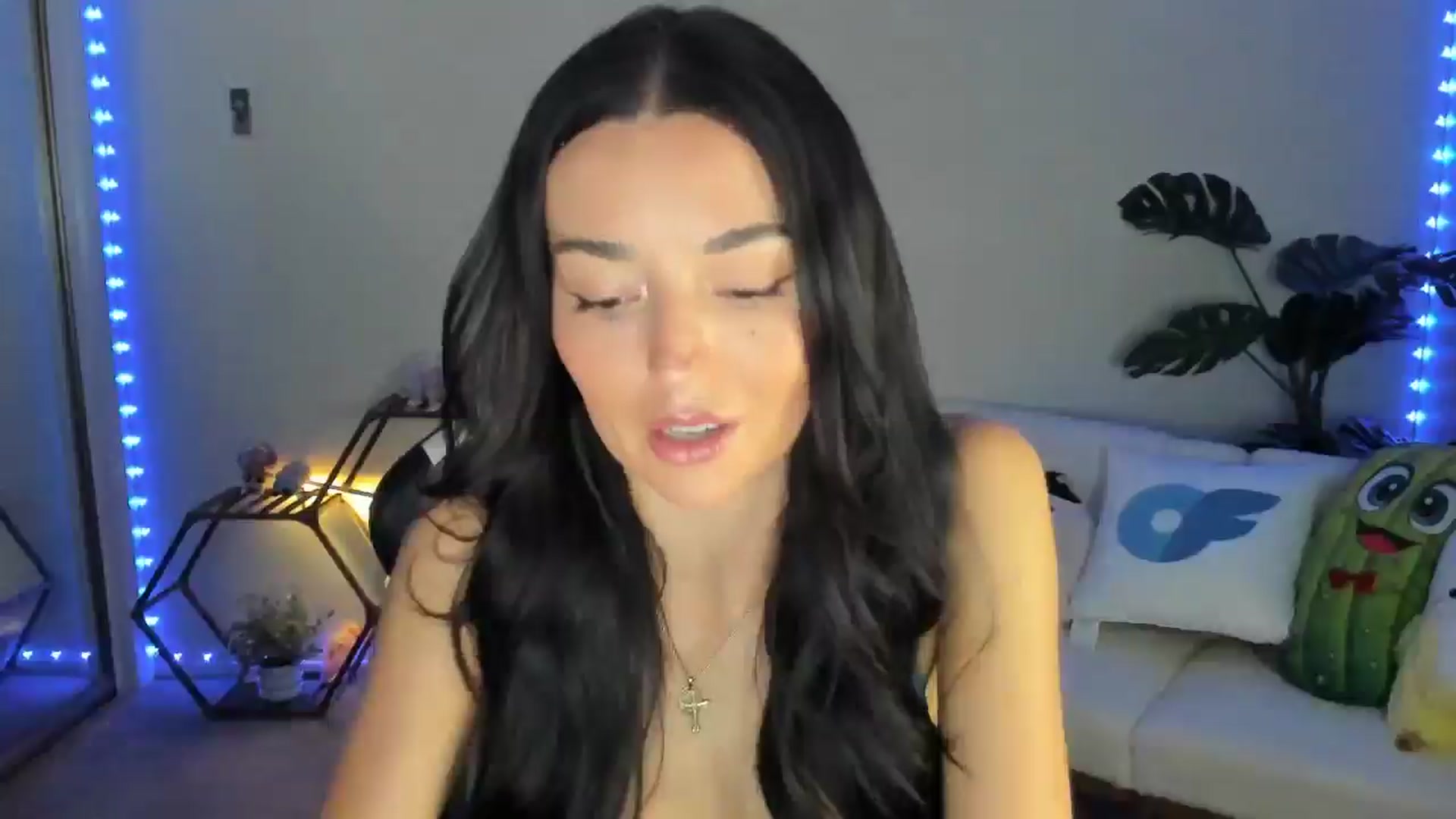 Gallery image thumbnail from SerenaBecker_'s myfreecams stream on, 06/10/2025, 06:05 image 2 of 20