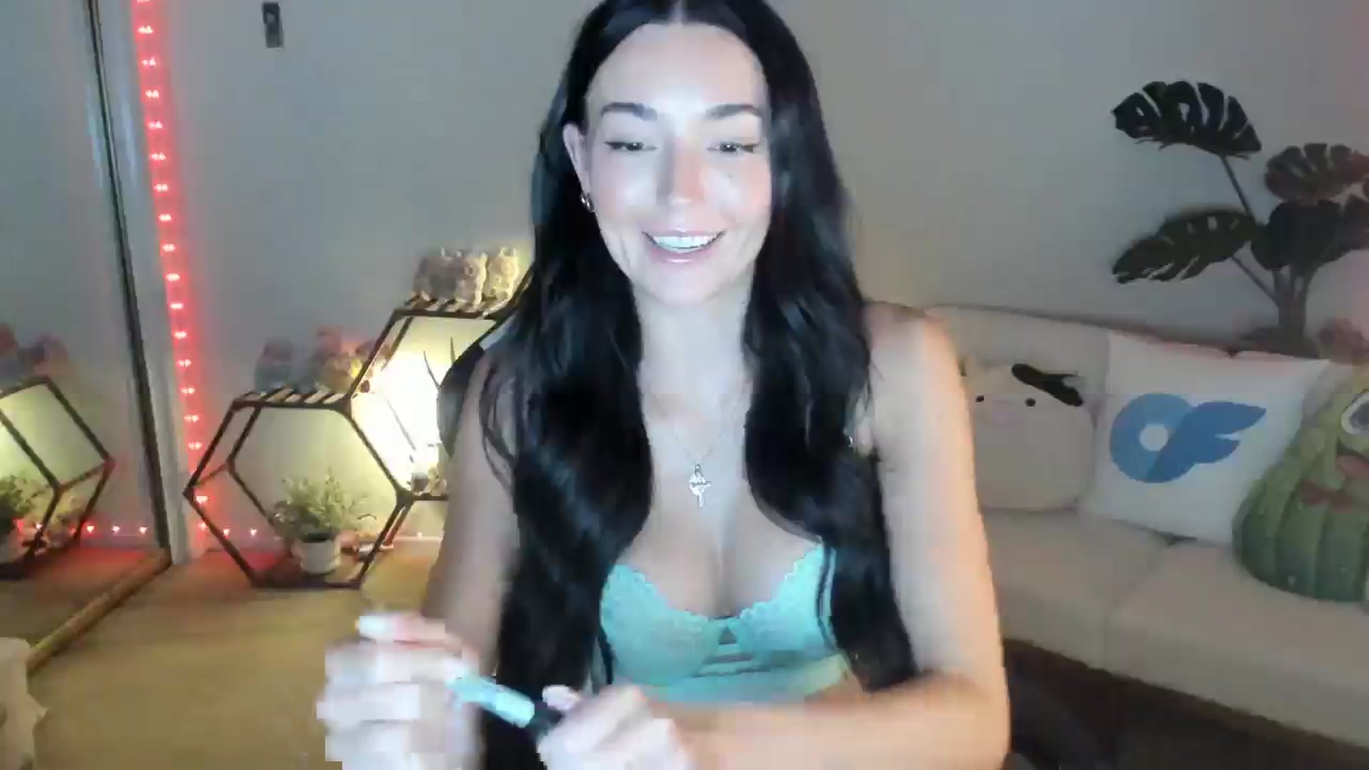 Gallery image thumbnail from SerenaBecker_'s myfreecams stream on, 07/27/2025, 05:25 image 11 of 20
