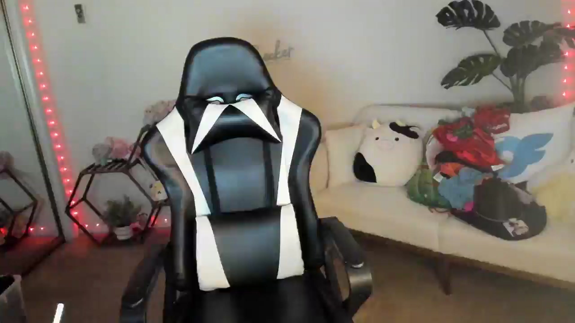 Gallery image thumbnail from SerenaBecker_'s myfreecams stream on, 08/17/2025, 04:54 image 4 of 20
