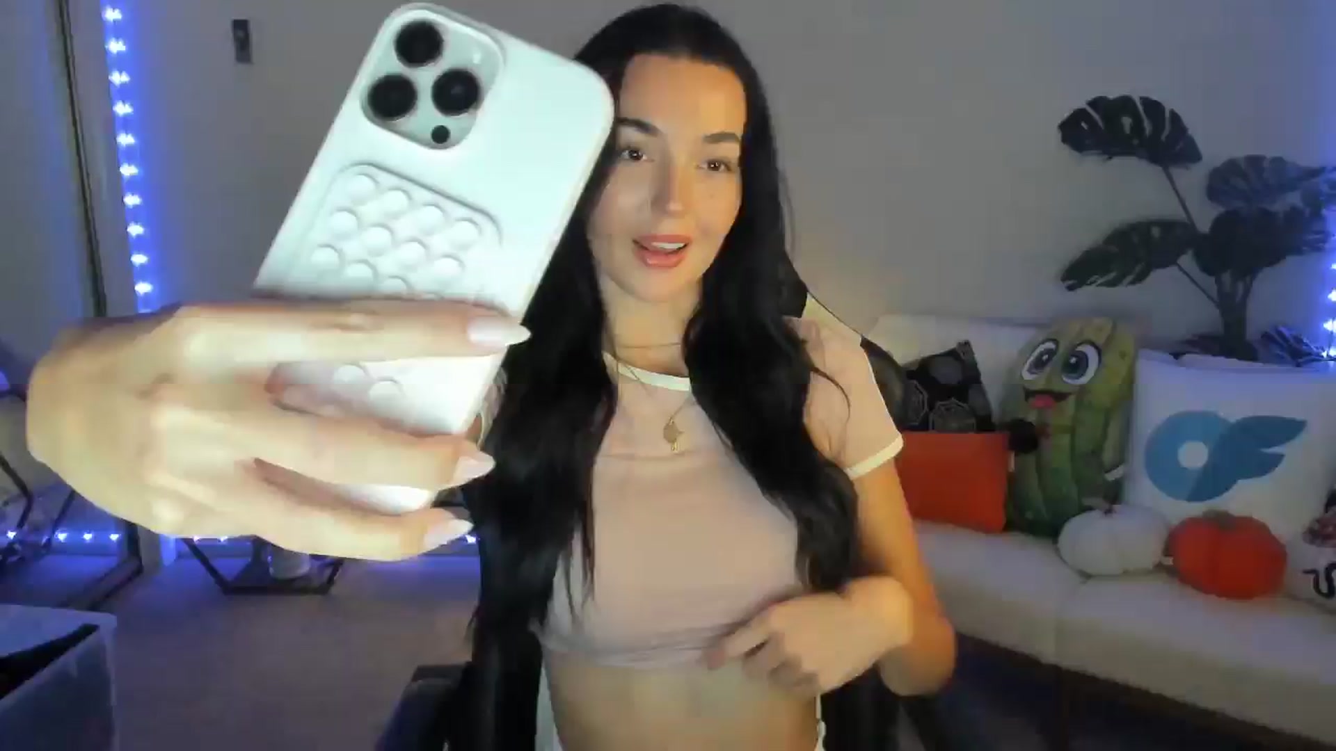 Gallery image thumbnail from SerenaBecker_'s myfreecams stream on, 09/09/2025, 03:56 image 1 of 20