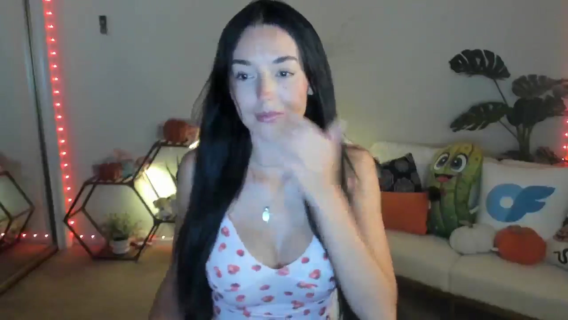 Gallery image thumbnail from SerenaBecker_'s myfreecams stream on, 09/10/2025, 03:50 image 7 of 20