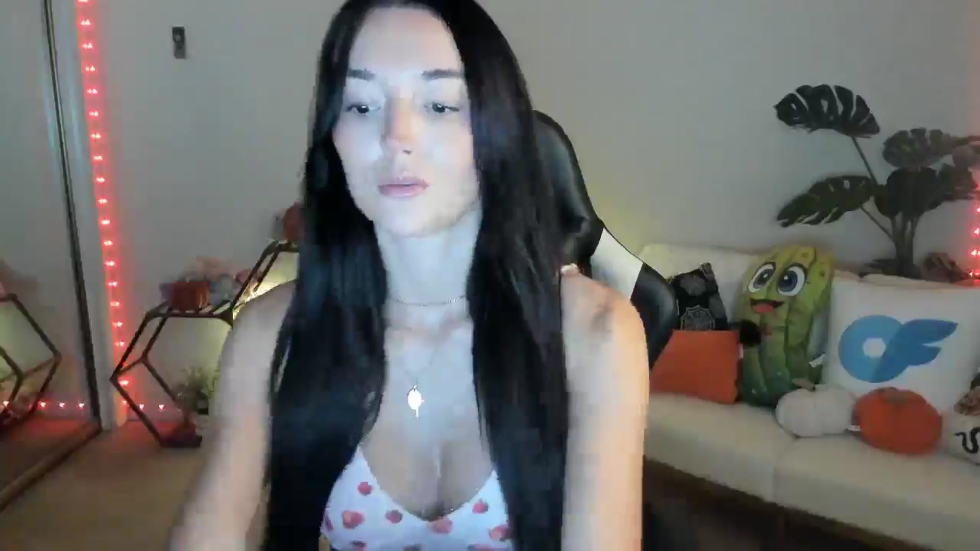 Gallery image thumbnail from SerenaBecker_'s myfreecams stream on, 09/10/2025, 03:50 image 20 of 20