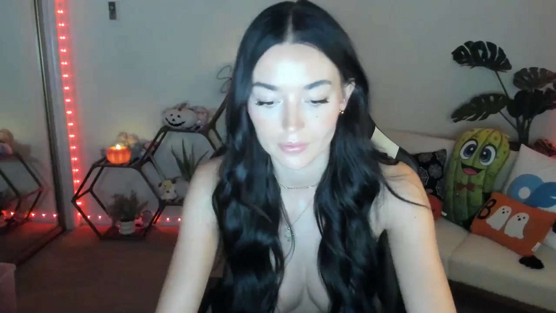 Gallery image thumbnail from SerenaBecker_'s myfreecams stream on, 09/14/2025, 05:44 image 17 of 20