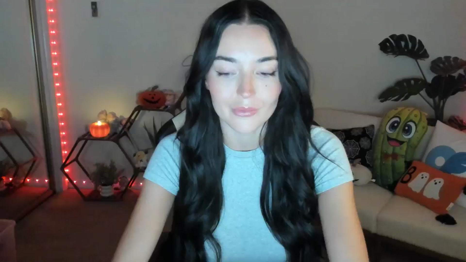 Gallery image thumbnail from SerenaBecker_'s myfreecams stream on, 09/18/2025, 06:43 image 1 of 20