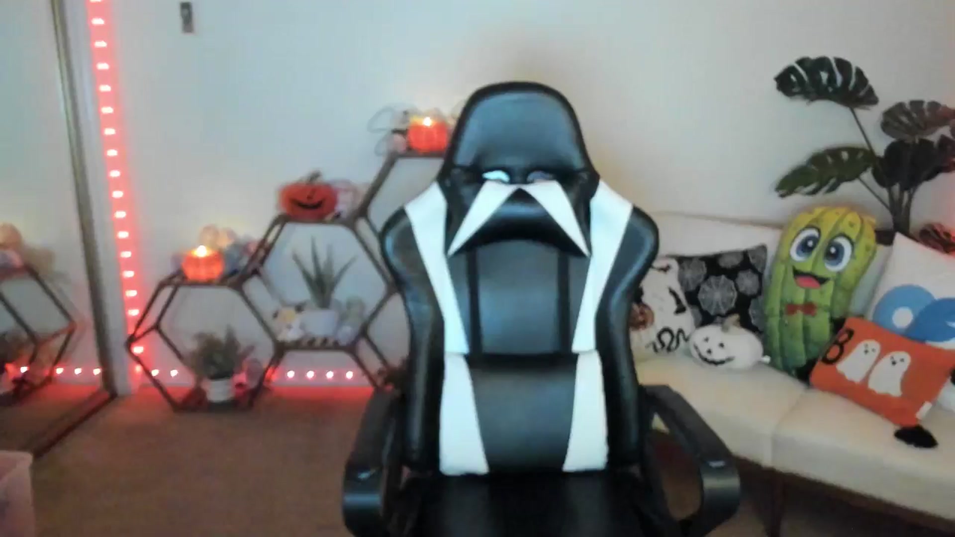 Gallery image thumbnail from SerenaBecker_'s myfreecams stream on, 09/18/2025, 06:43 image 12 of 20