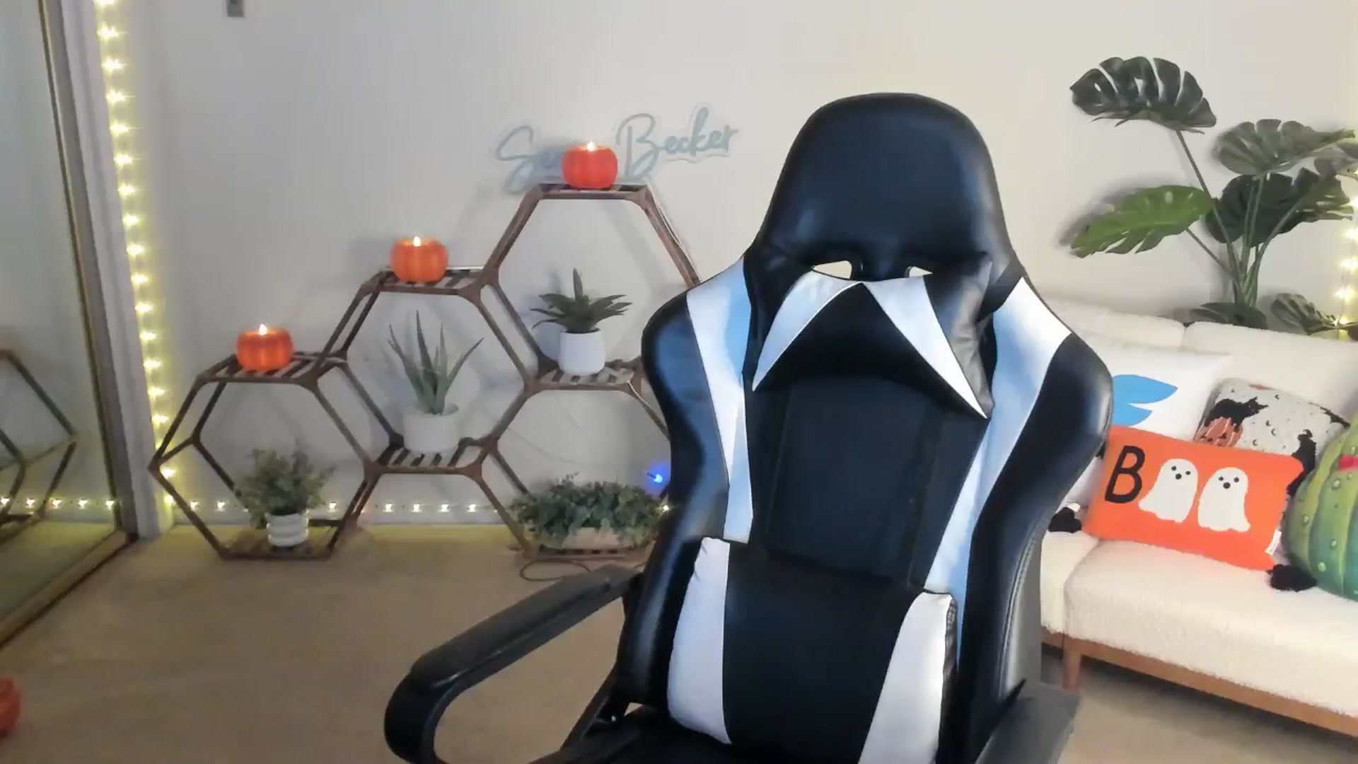 Gallery image thumbnail from SerenaBecker_'s myfreecams stream on, 09/26/2025, 03:23 image 2 of 20