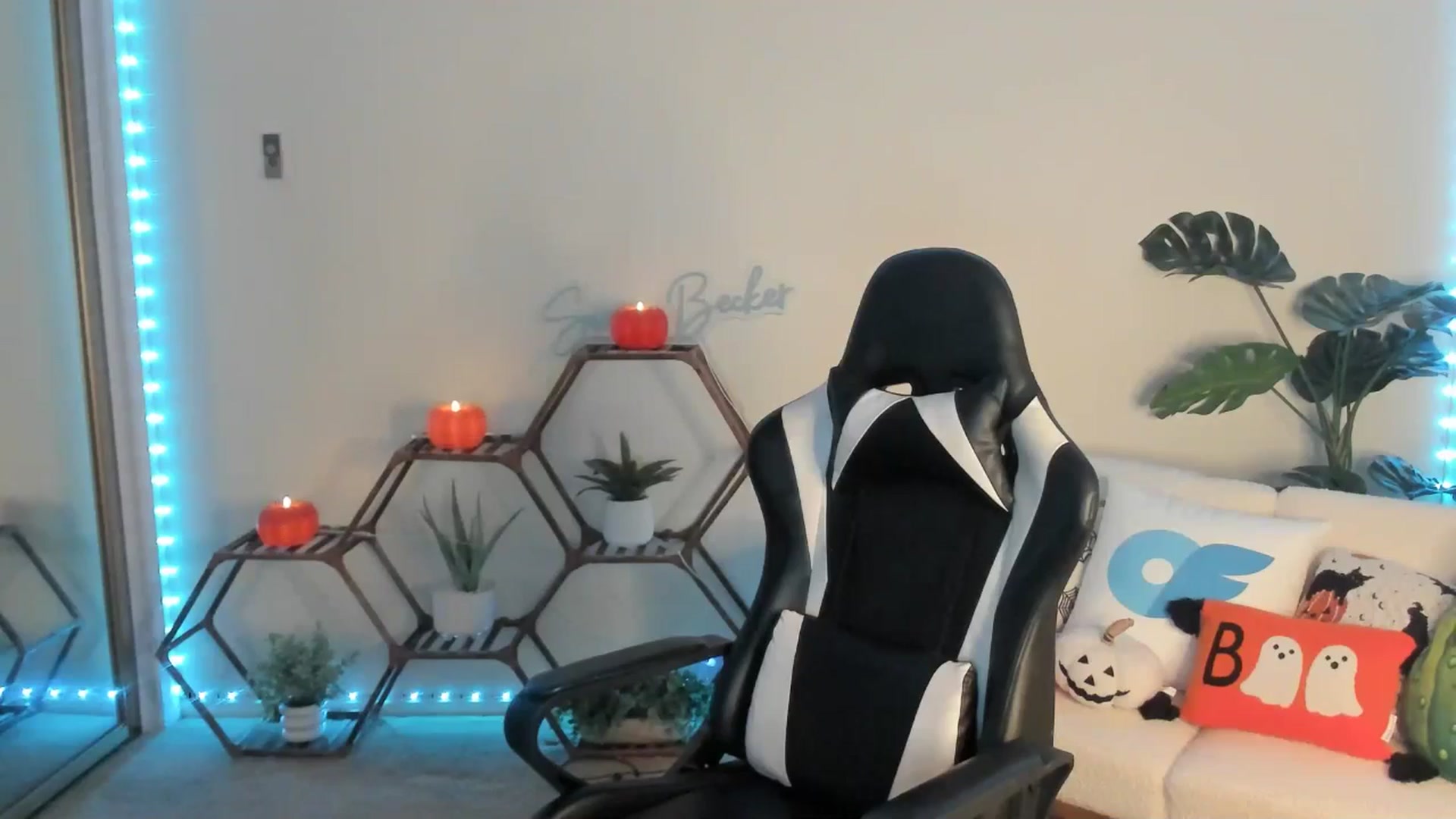 Gallery image thumbnail from SerenaBecker_'s myfreecams stream on, 09/26/2025, 04:36 image 15 of 20