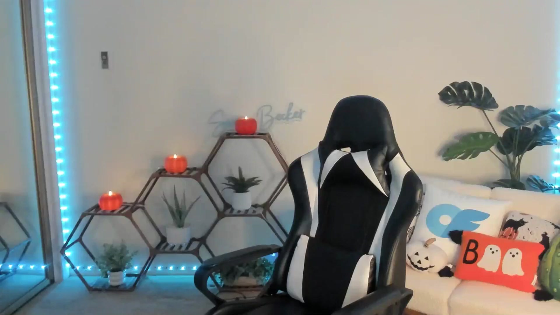 Gallery image thumbnail from SerenaBecker_'s myfreecams stream on, 09/26/2025, 04:36 image 18 of 20