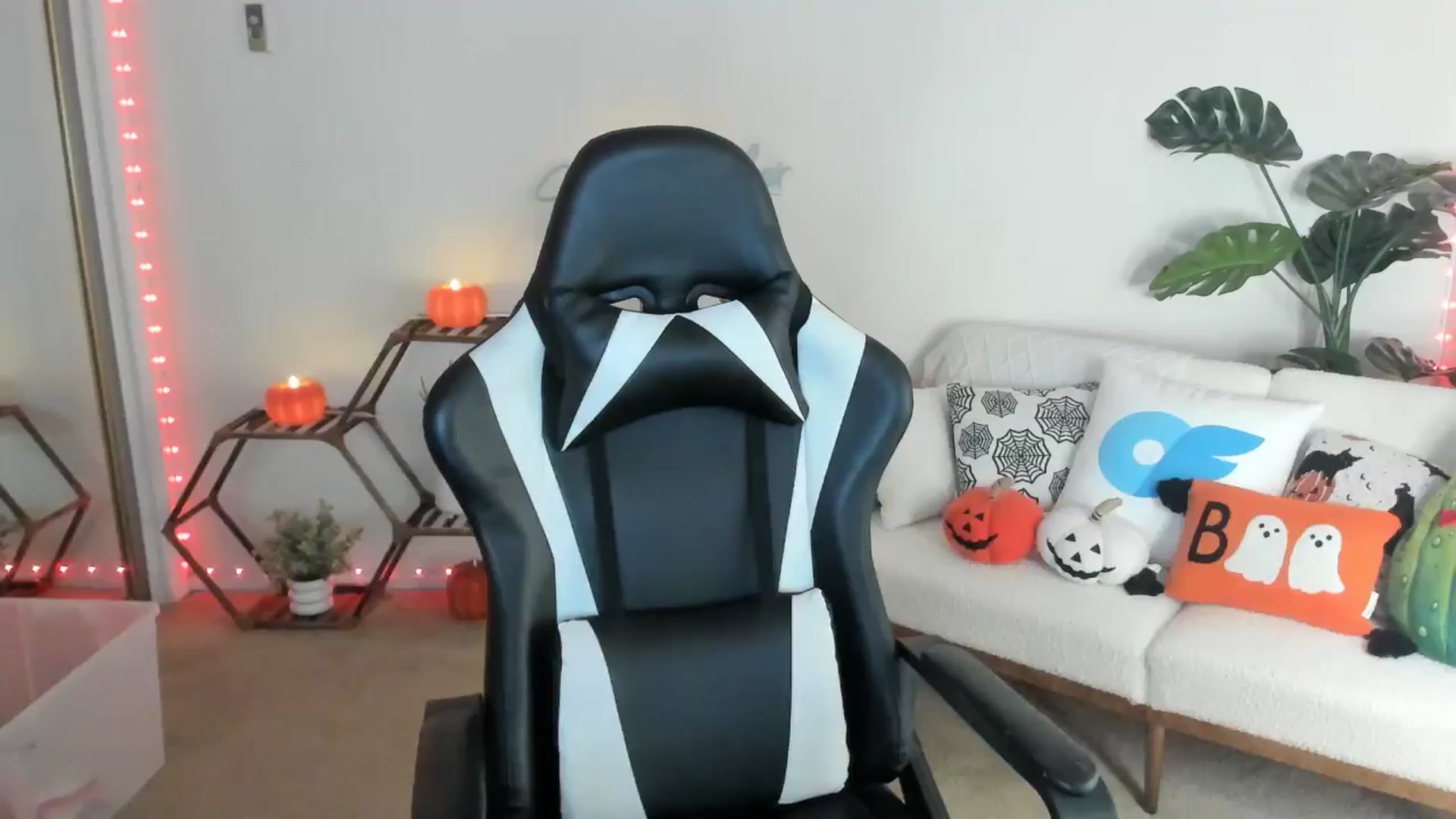 Gallery image thumbnail from SerenaBecker_'s myfreecams stream on, 09/28/2025, 07:29 image 10 of 20