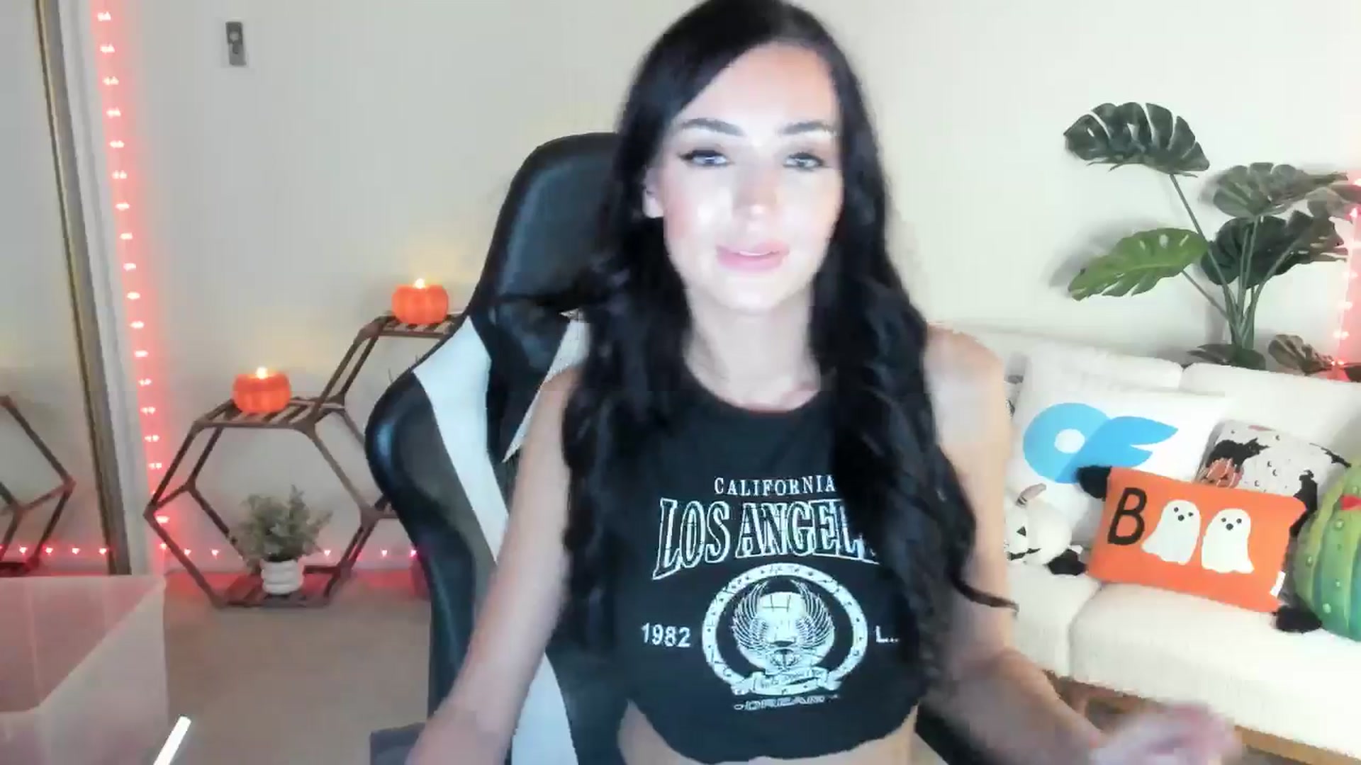 Gallery image thumbnail from SerenaBecker_'s myfreecams stream on, 10/01/2025, 03:29 image 7 of 20