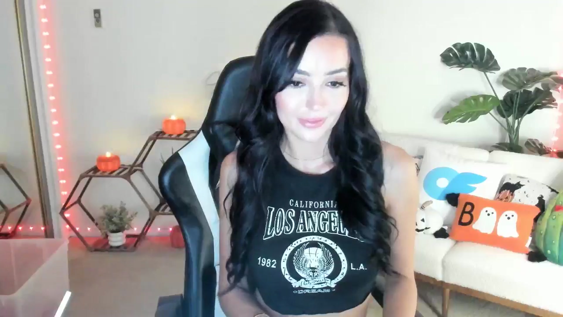 Gallery image thumbnail from SerenaBecker_'s myfreecams stream on, 10/01/2025, 03:29 image 8 of 20