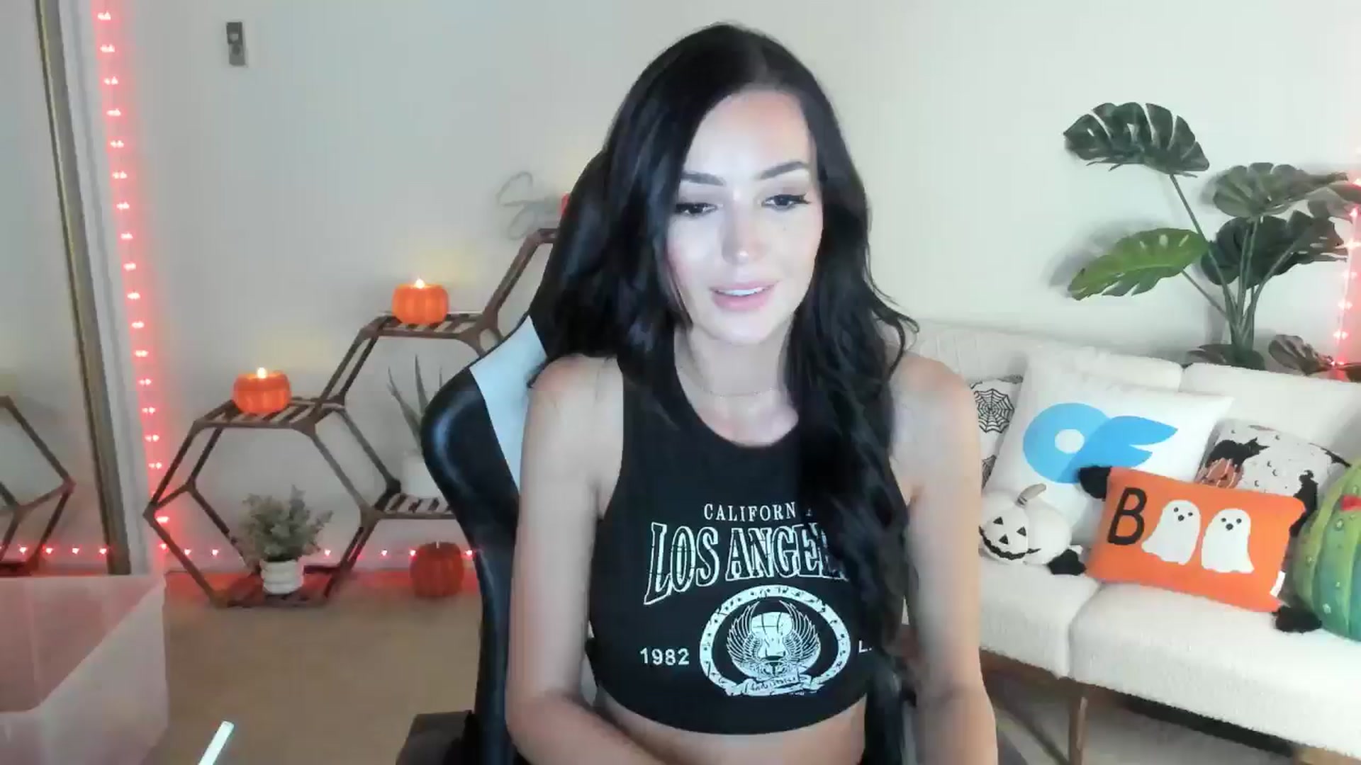 Gallery image thumbnail from SerenaBecker_'s myfreecams stream on, 10/01/2025, 03:29 image 1 of 20