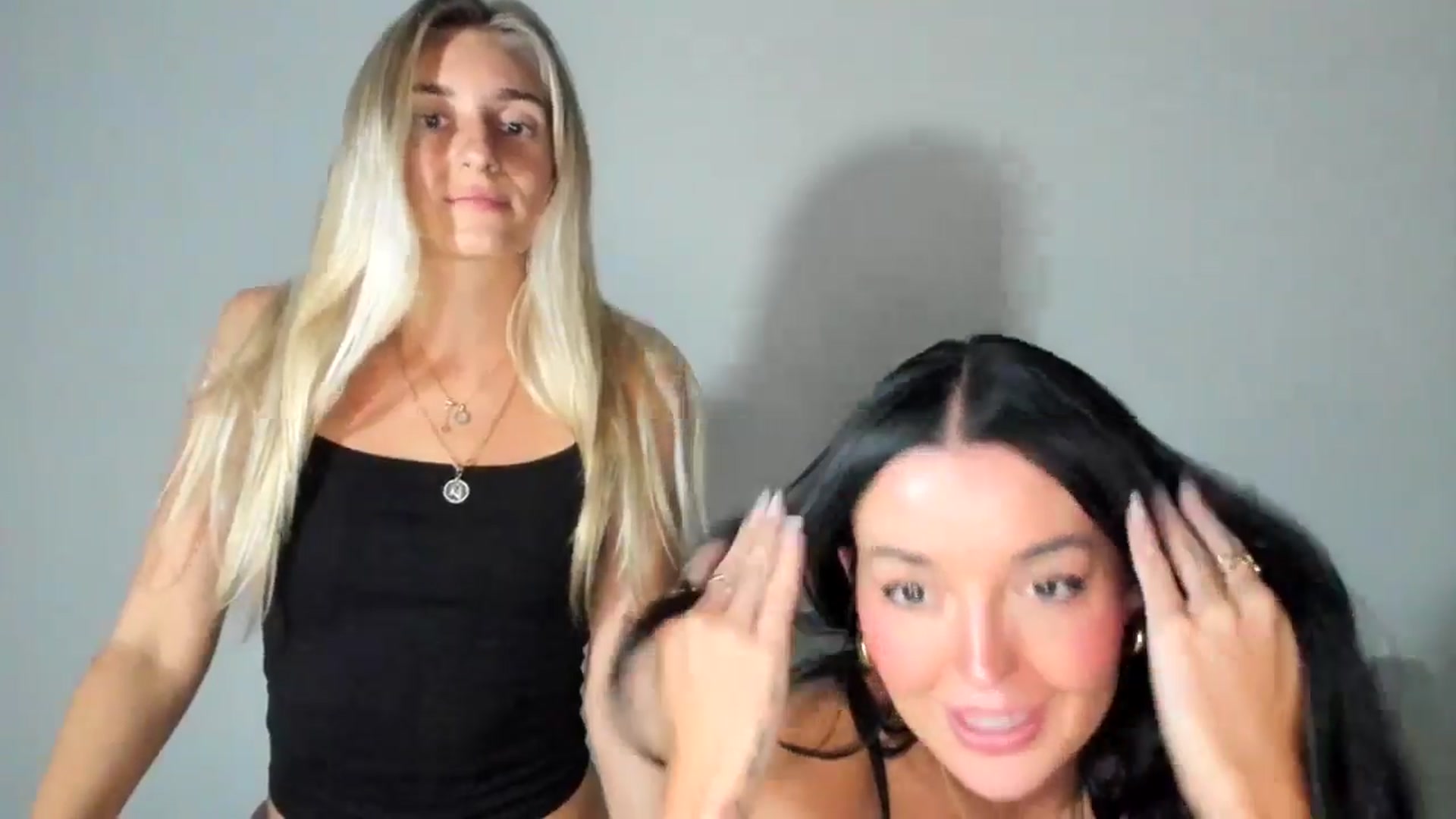 Gallery image thumbnail from SerenaBecker_'s myfreecams stream on, 10/05/2025, 08:14 image 2 of 20
