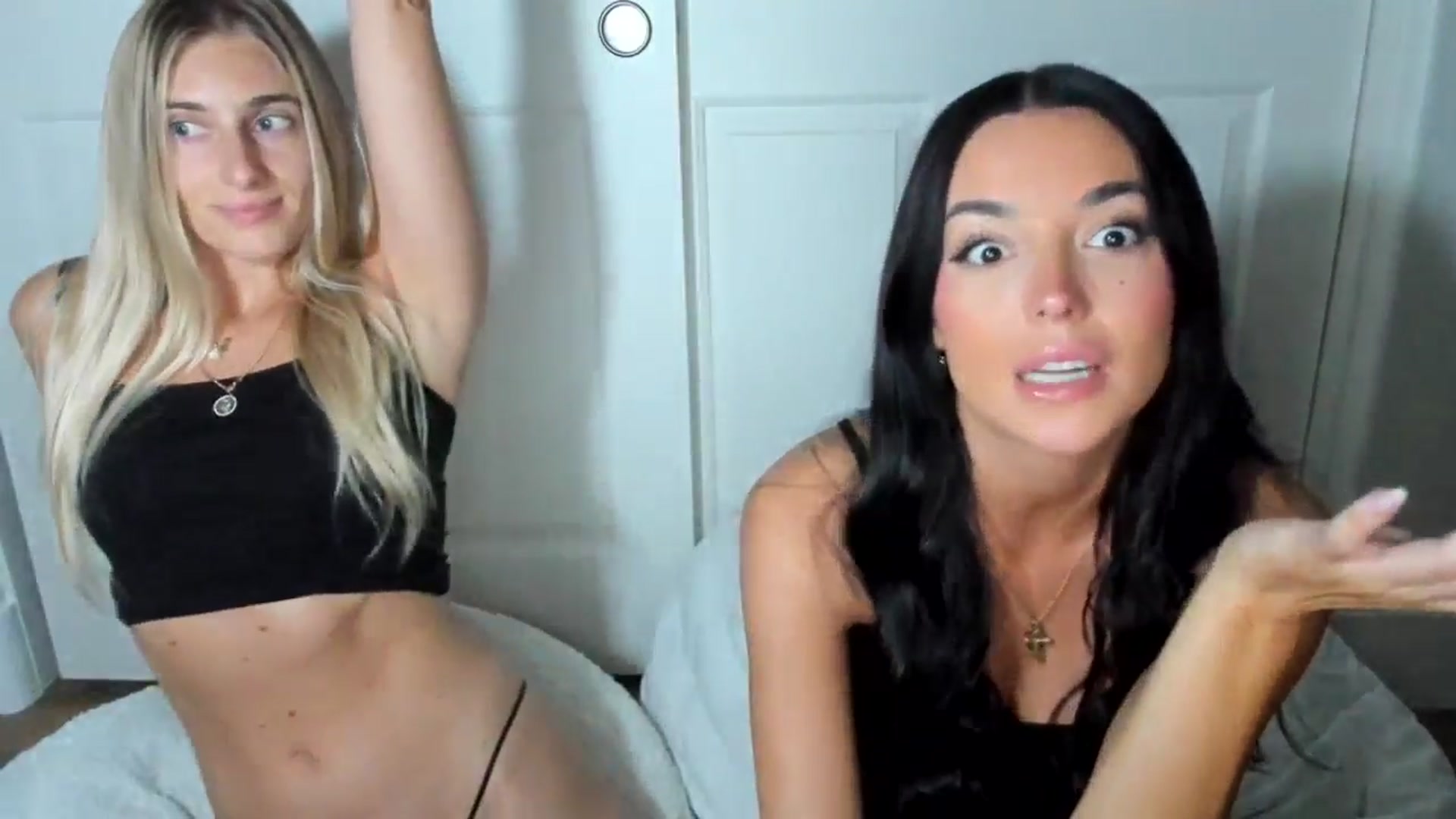 Gallery image thumbnail from SerenaBecker_'s myfreecams stream on, 10/06/2025, 06:44 image 6 of 20