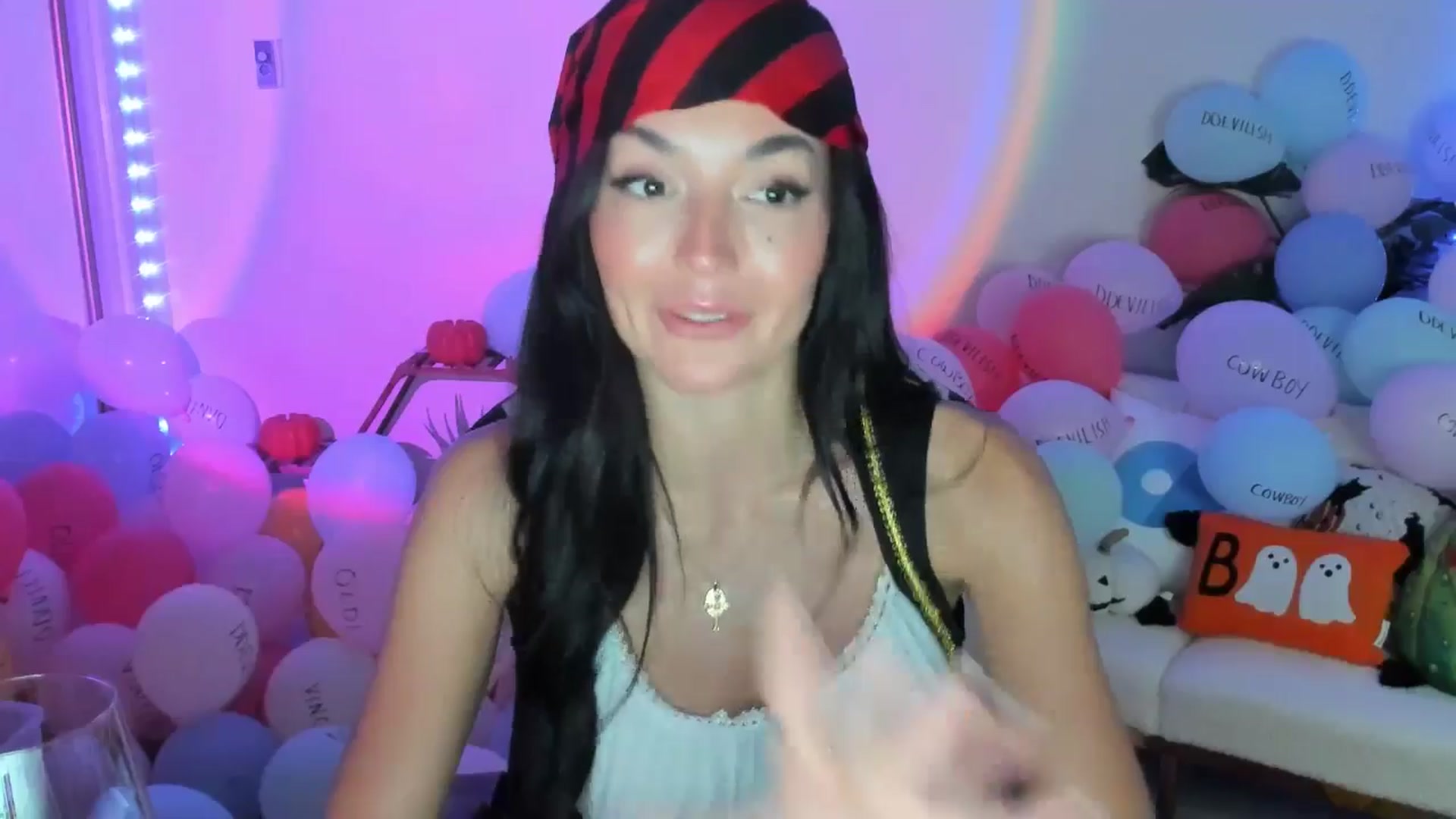 Gallery image thumbnail from SerenaBecker_'s myfreecams stream on, 10/15/2025, 08:57 image 12 of 20