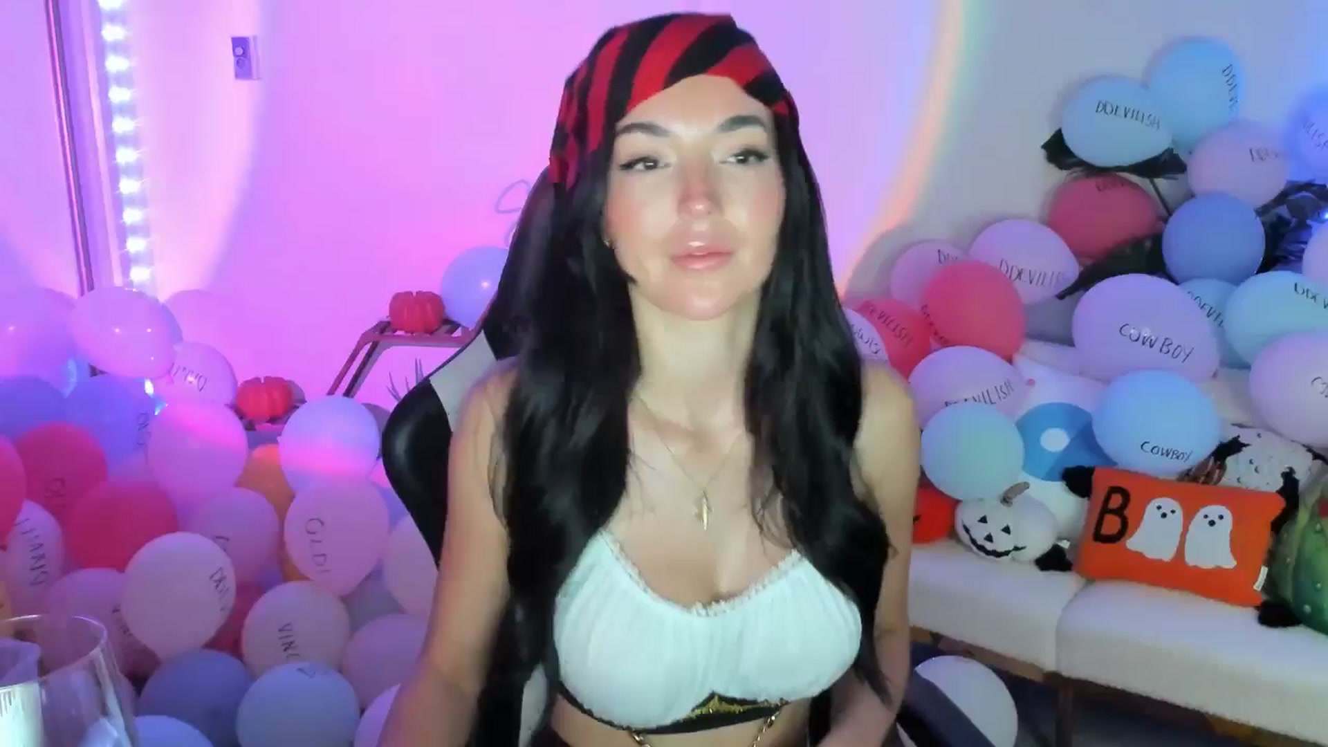 Gallery image thumbnail from SerenaBecker_'s myfreecams stream on, 10/15/2025, 08:57 image 13 of 20