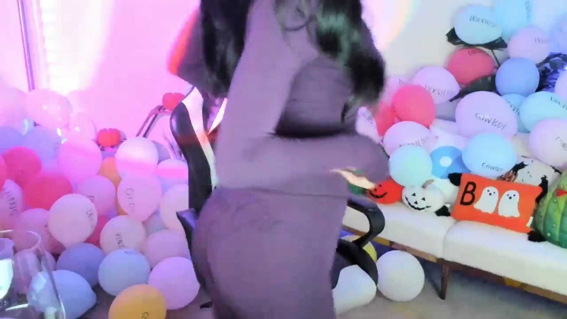 Gallery image thumbnail from SerenaBecker_'s myfreecams stream on, 10/15/2025, 08:57 image 5 of 20
