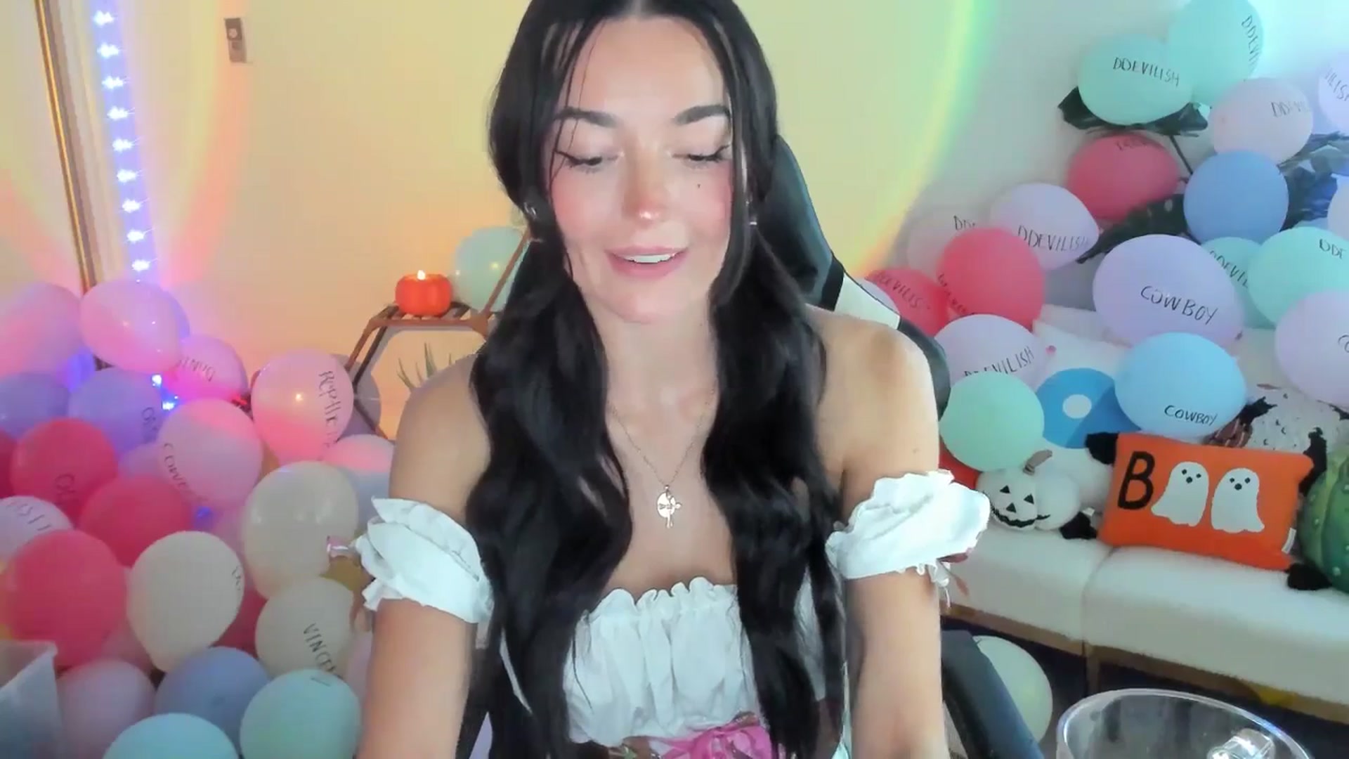 Gallery image thumbnail from SerenaBecker_'s myfreecams stream on, 10/15/2025, 23:59 image 8 of 20