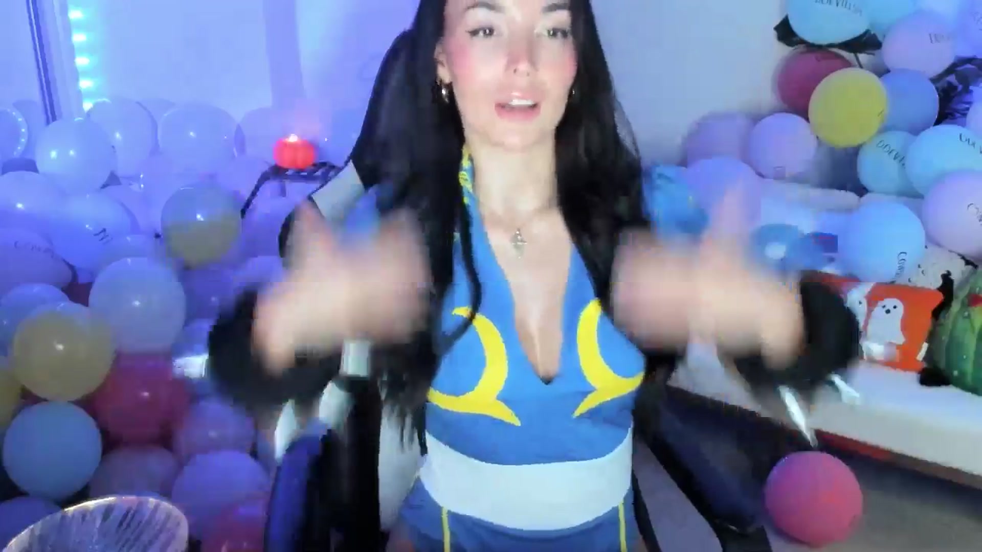 Gallery image thumbnail from SerenaBecker_'s myfreecams stream on, 10/19/2025, 06:33 image 8 of 20