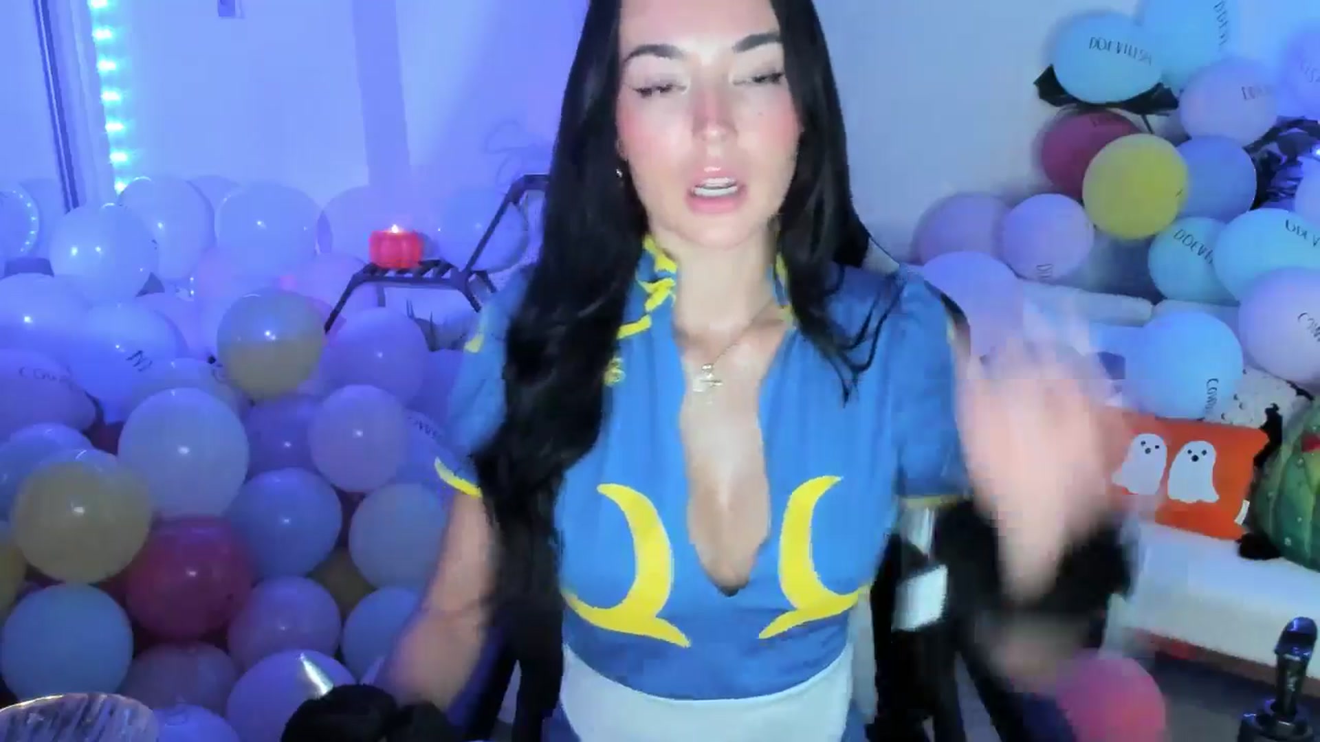 Gallery image thumbnail from SerenaBecker_'s myfreecams stream on, 10/19/2025, 06:33 image 16 of 20