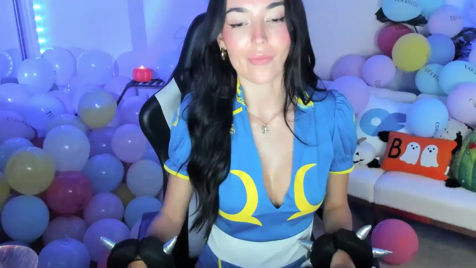 Gallery image thumbnail from SerenaBecker_'s myfreecams stream on, 10/19/2025, 06:33 image 12 of 20