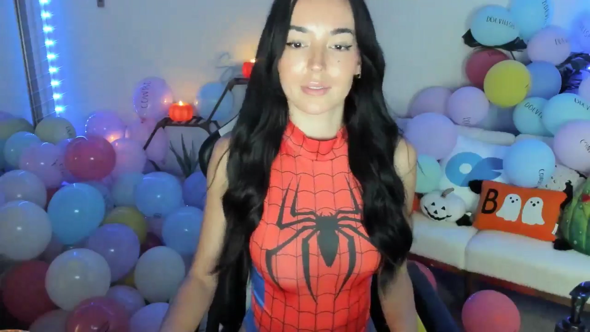 Gallery image thumbnail from SerenaBecker_'s myfreecams stream on, 10/20/2025, 02:44 image 16 of 20
