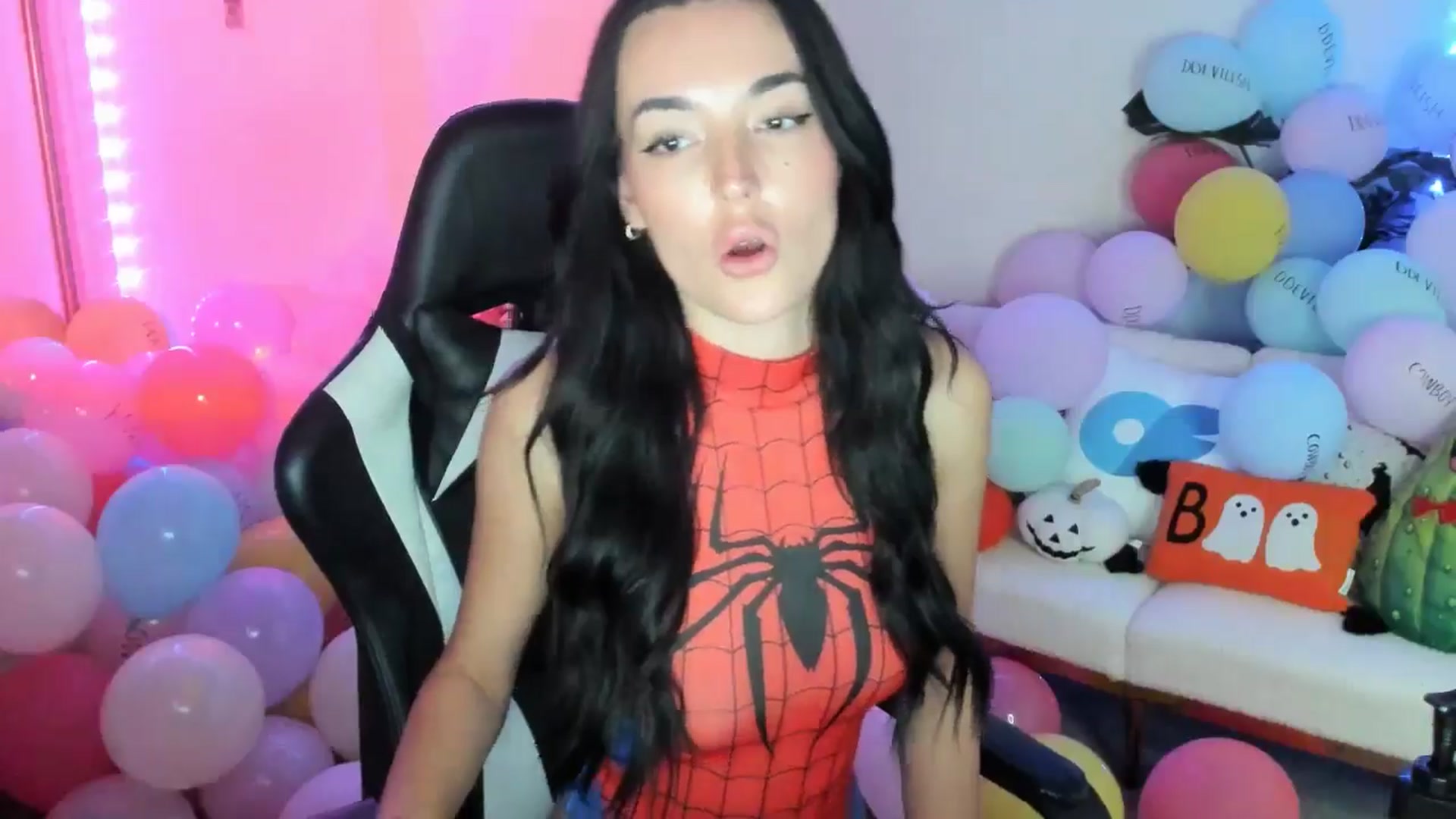 Gallery image thumbnail from SerenaBecker_'s myfreecams stream on, 10/20/2025, 05:30 image 19 of 20