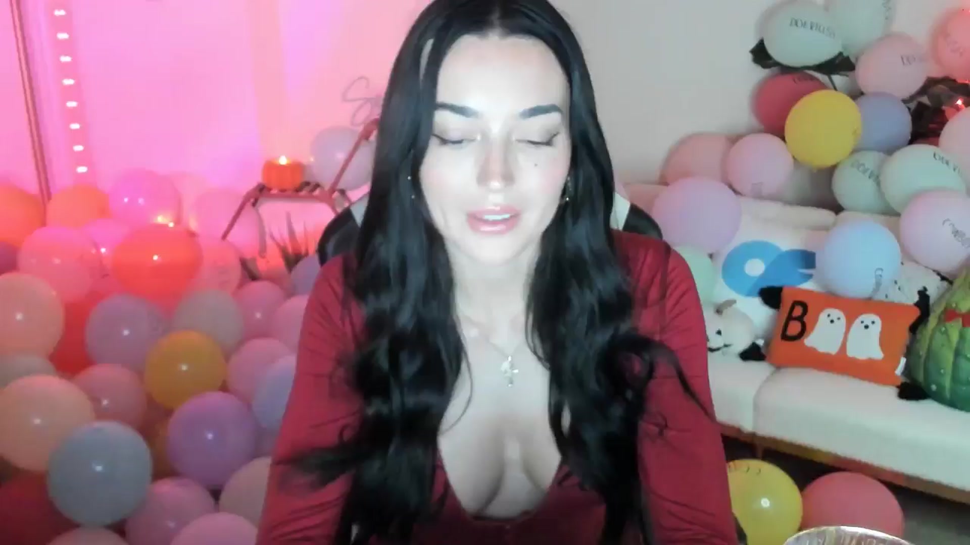Gallery image thumbnail from SerenaBecker_'s myfreecams stream on, 10/21/2025, 06:02 image 1 of 20