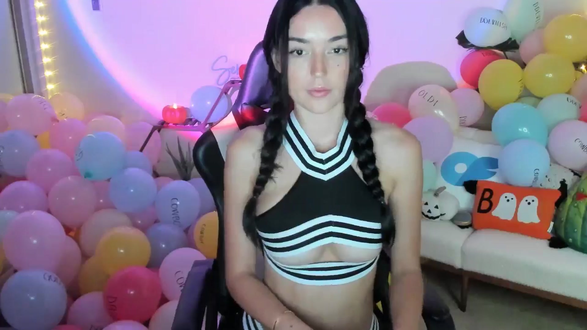 Gallery image thumbnail from SerenaBecker_'s myfreecams stream on, 10/22/2025, 07:03 image 5 of 20