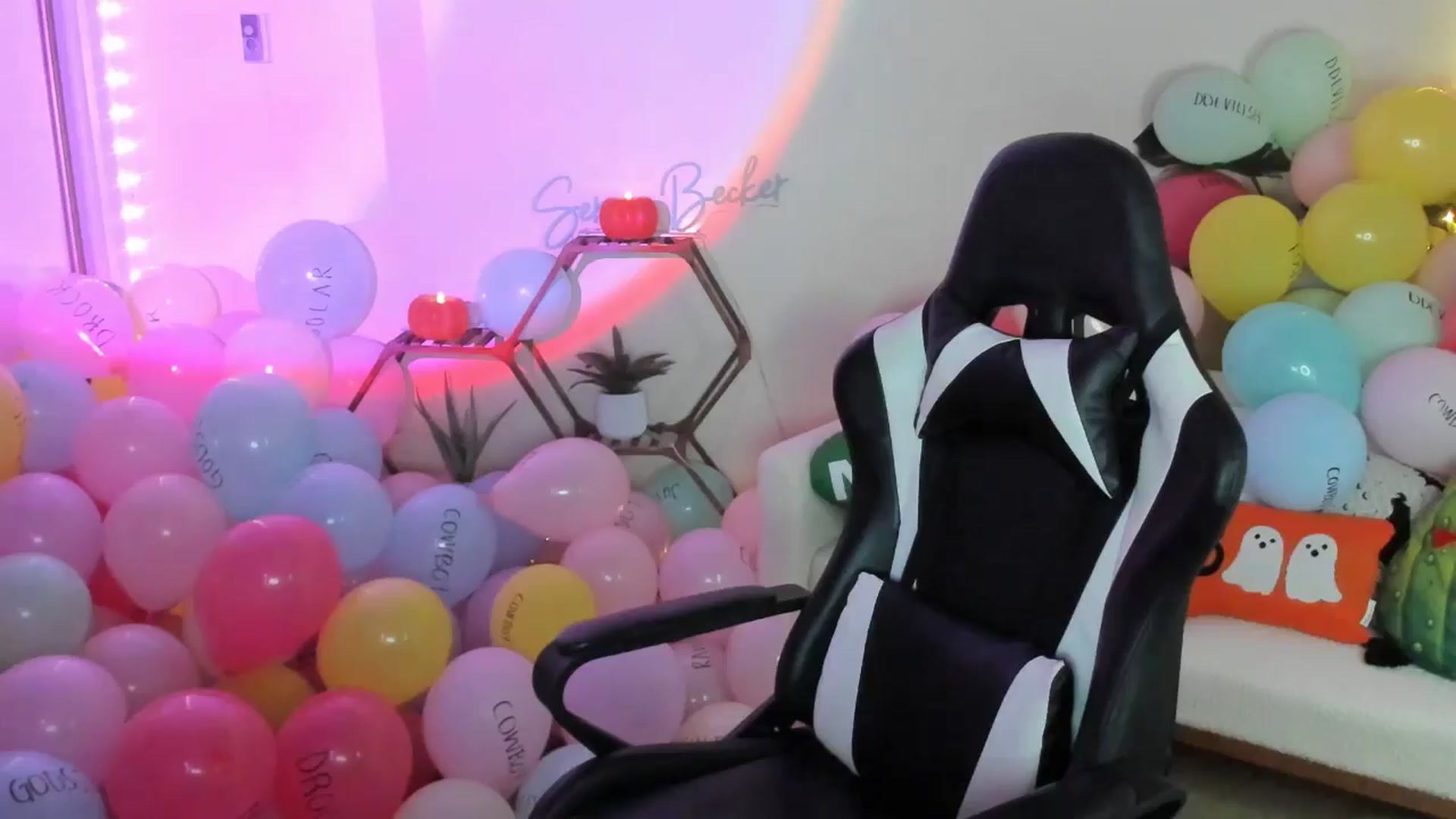Gallery image thumbnail from SerenaBecker_'s myfreecams stream on, 10/22/2025, 07:03 image 20 of 20
