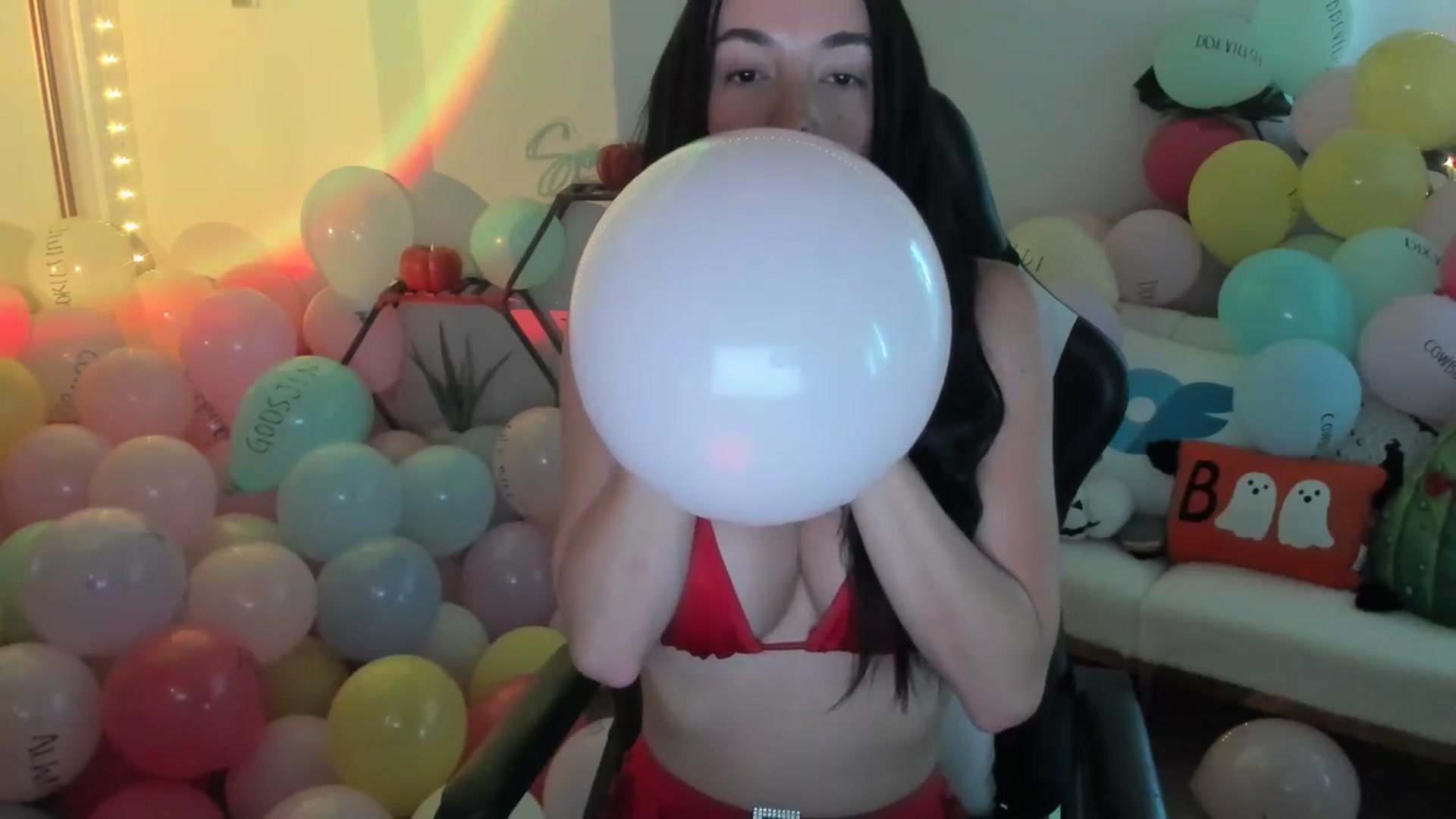 Gallery image thumbnail from SerenaBecker_'s myfreecams stream on, 10/23/2025, 24:58 image 17 of 20