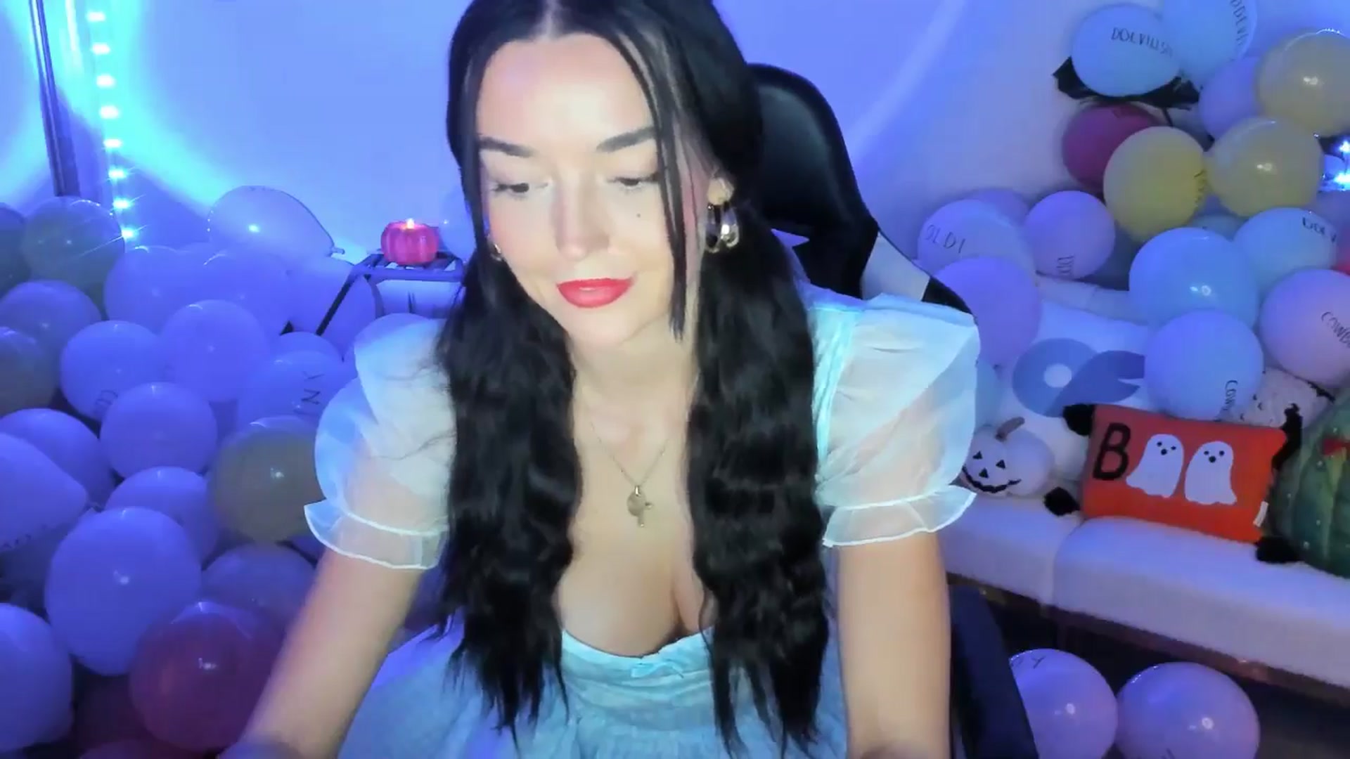 Gallery image thumbnail from SerenaBecker_'s myfreecams stream on, 10/24/2025, 04:03 image 15 of 20