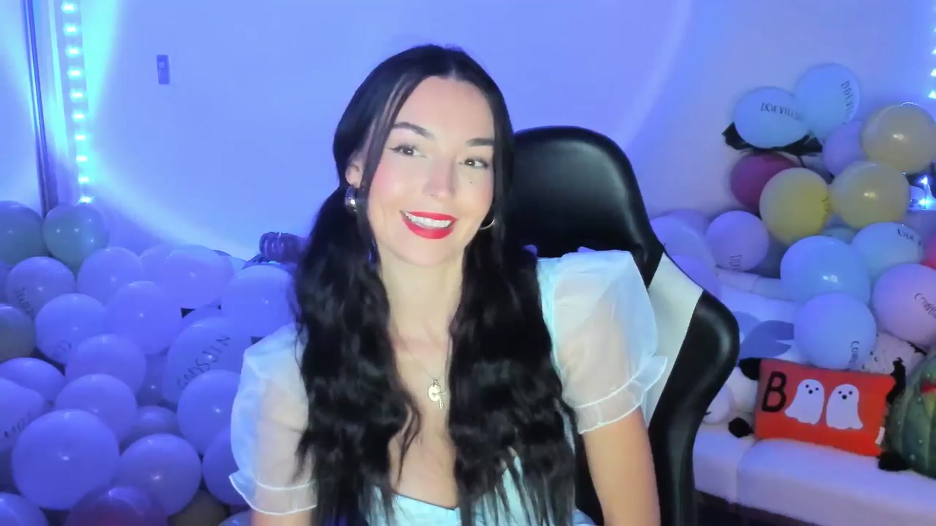 Gallery image thumbnail from SerenaBecker_'s myfreecams stream on, 10/24/2025, 04:03 image 7 of 20