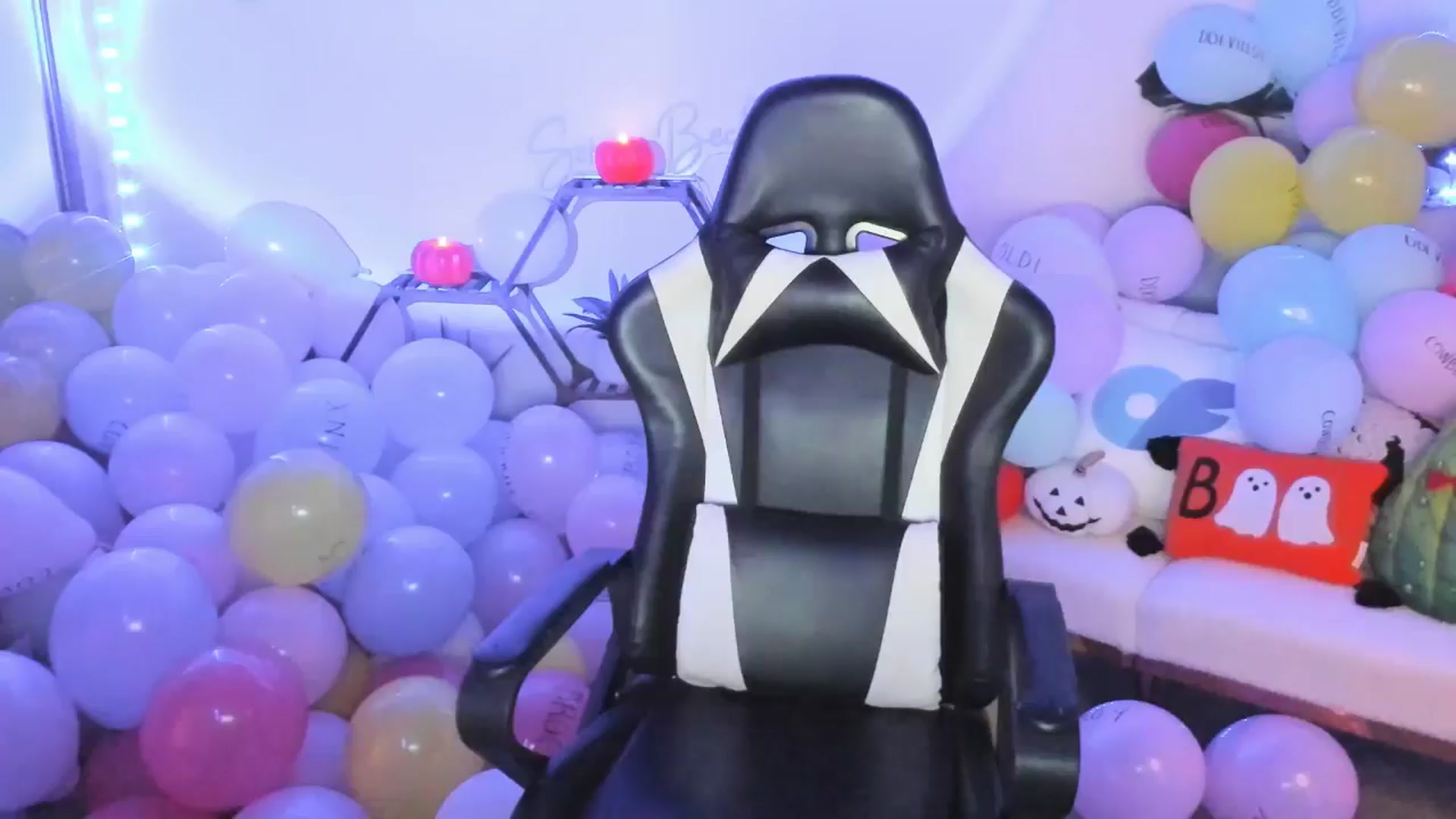 Gallery image thumbnail from SerenaBecker_'s myfreecams stream on, 10/24/2025, 04:03 image 17 of 20