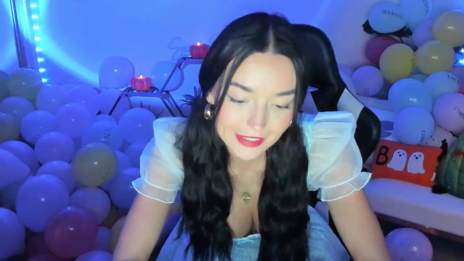 Gallery image thumbnail from SerenaBecker_'s myfreecams stream on, 10/24/2025, 04:03 image 13 of 20