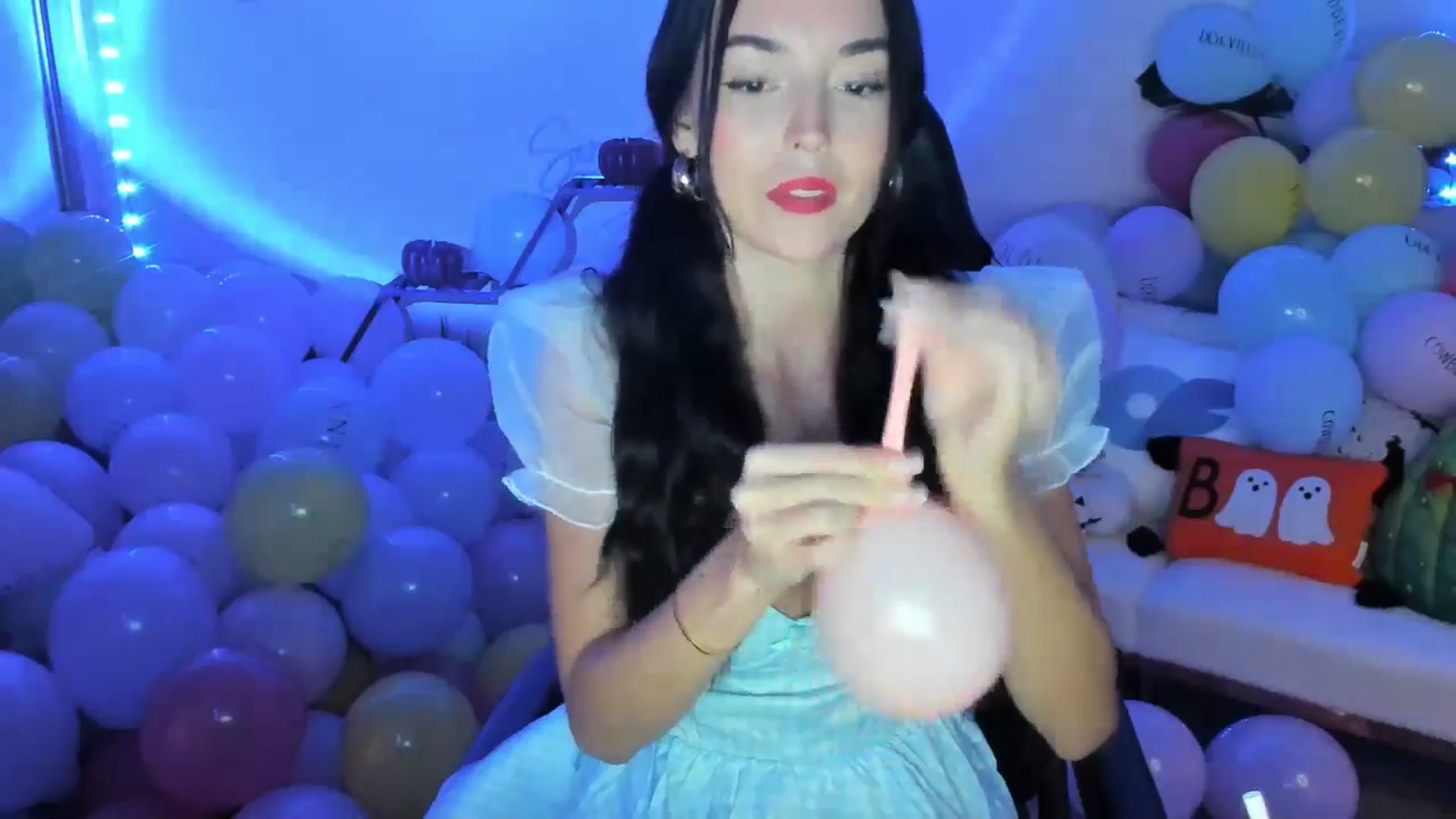 Gallery image thumbnail from SerenaBecker_'s myfreecams stream on, 10/24/2025, 04:03 image 12 of 20
