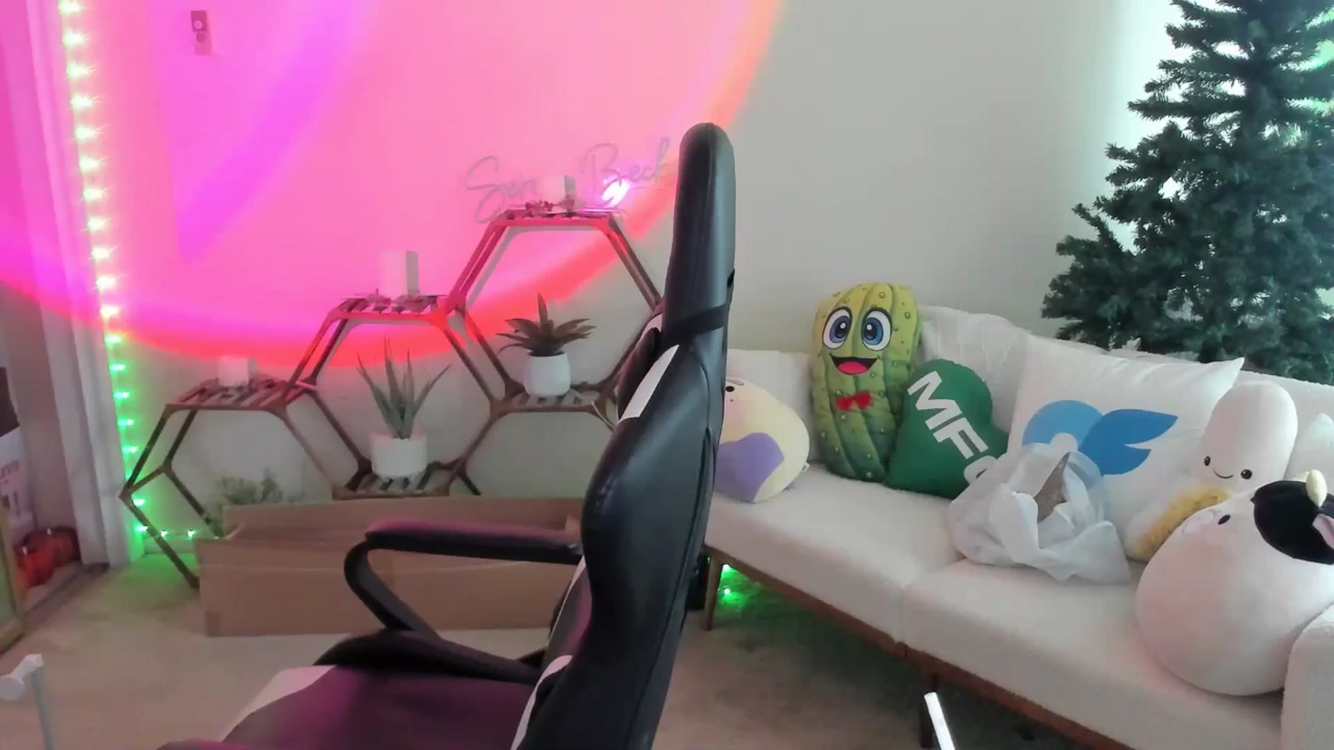 Gallery image thumbnail from SerenaBecker_'s myfreecams stream on, 11/16/2025, 20:15 image 15 of 20