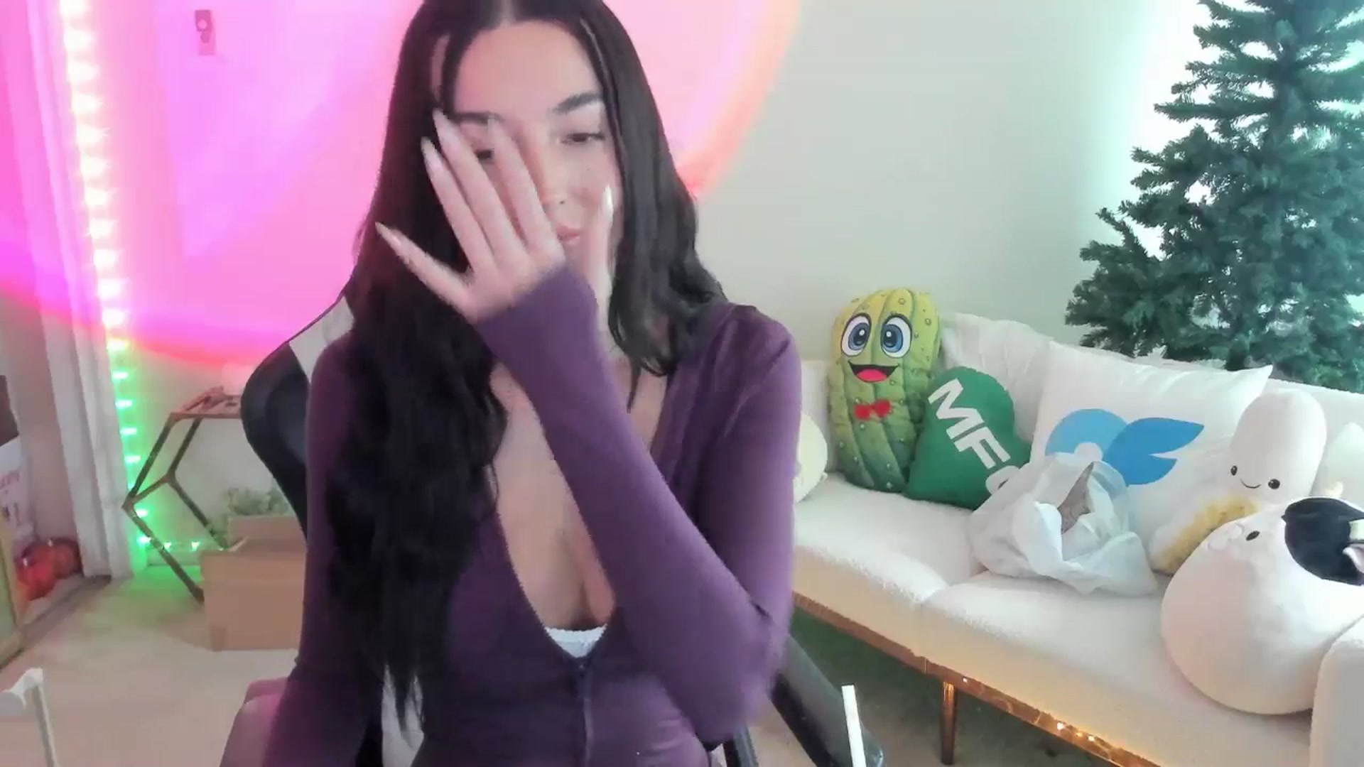 Gallery image thumbnail from SerenaBecker_'s myfreecams stream on, 11/16/2025, 20:15 image 20 of 20